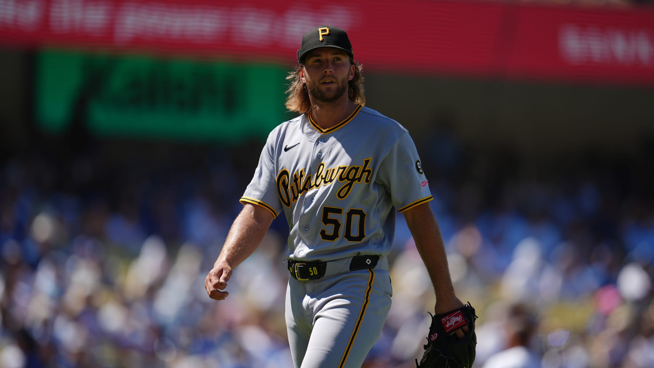 Carmen Mlodzinski strikes out Max Muncy