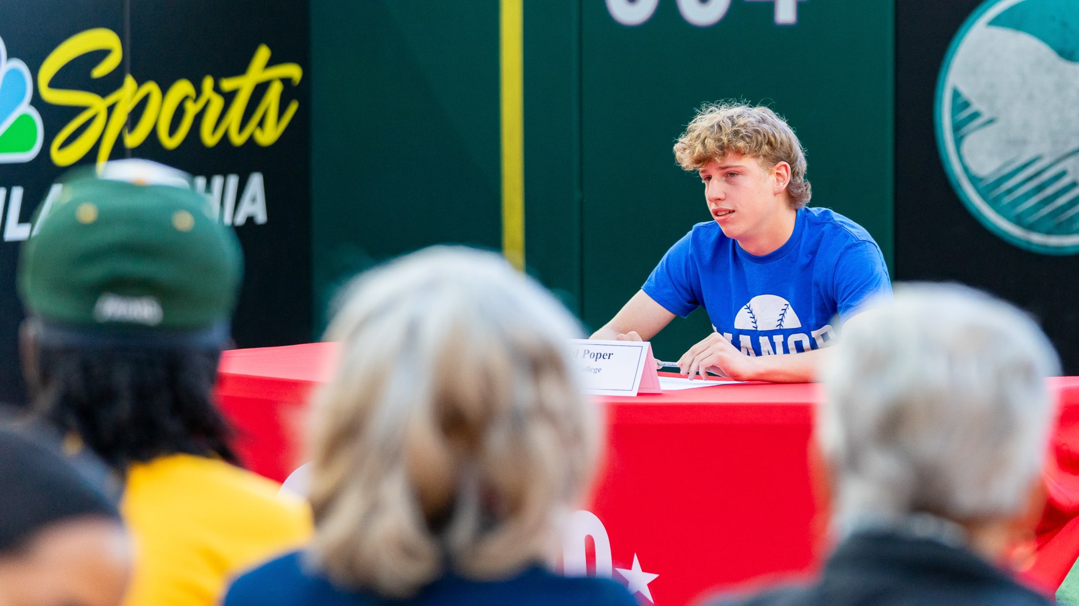 20260504_UYA_Signing_15
