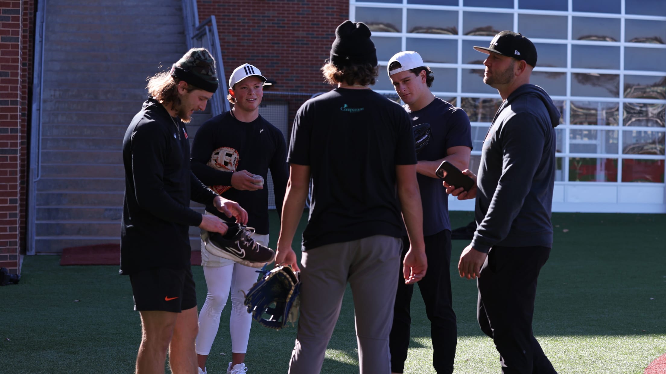 BAL-BI-021025-Holliday-Feature-064