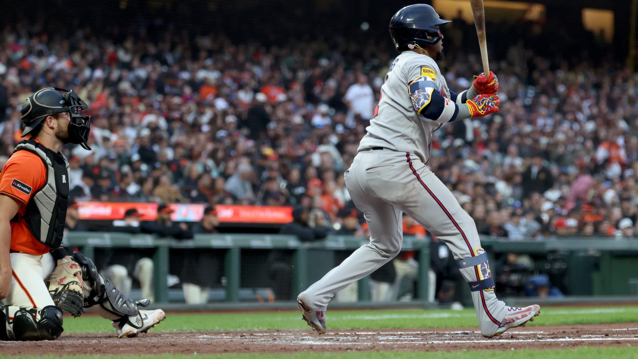 Ozzie Albies' RBI single