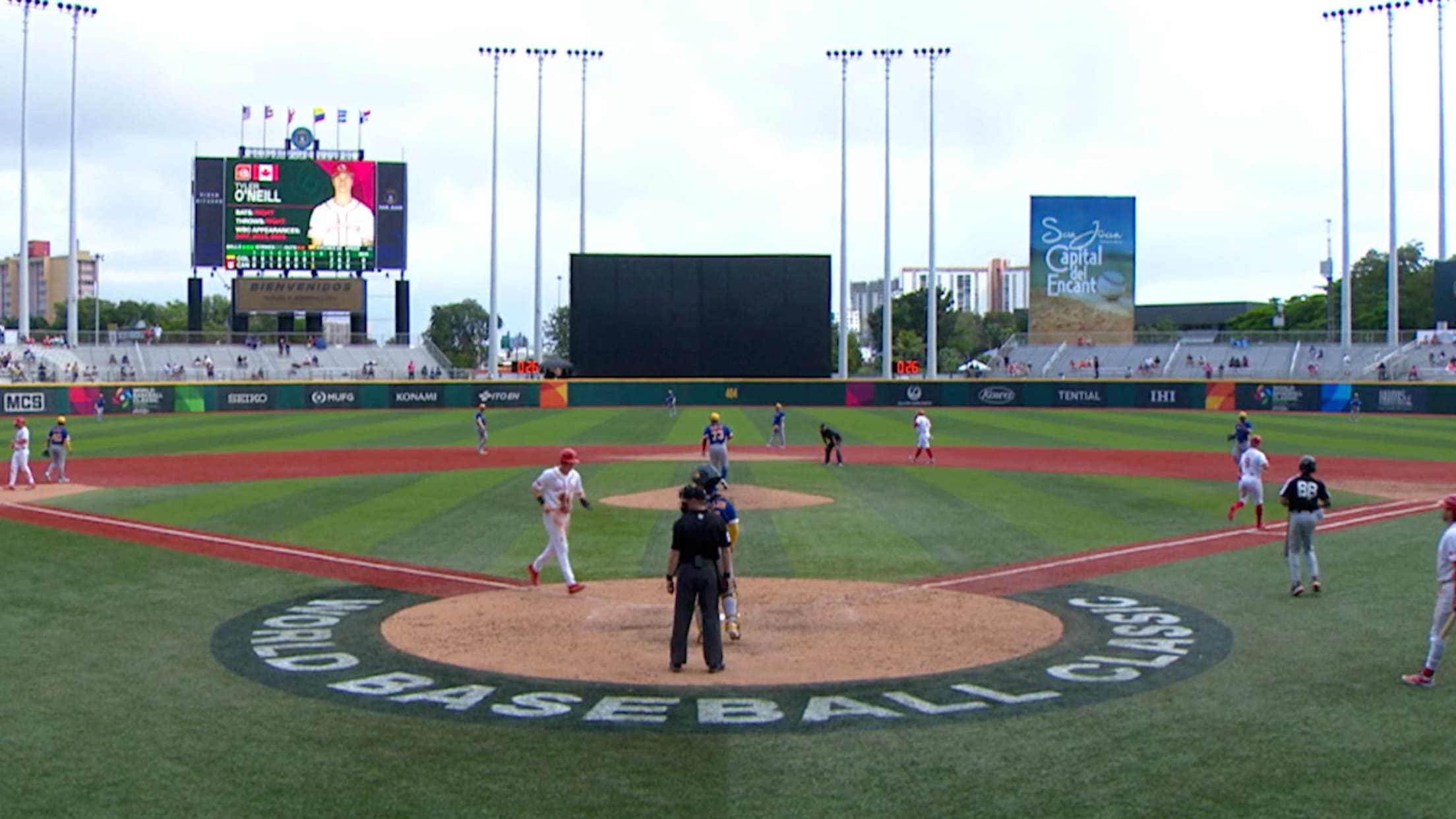 Tyler O'Neill remolca a Owen Caissie