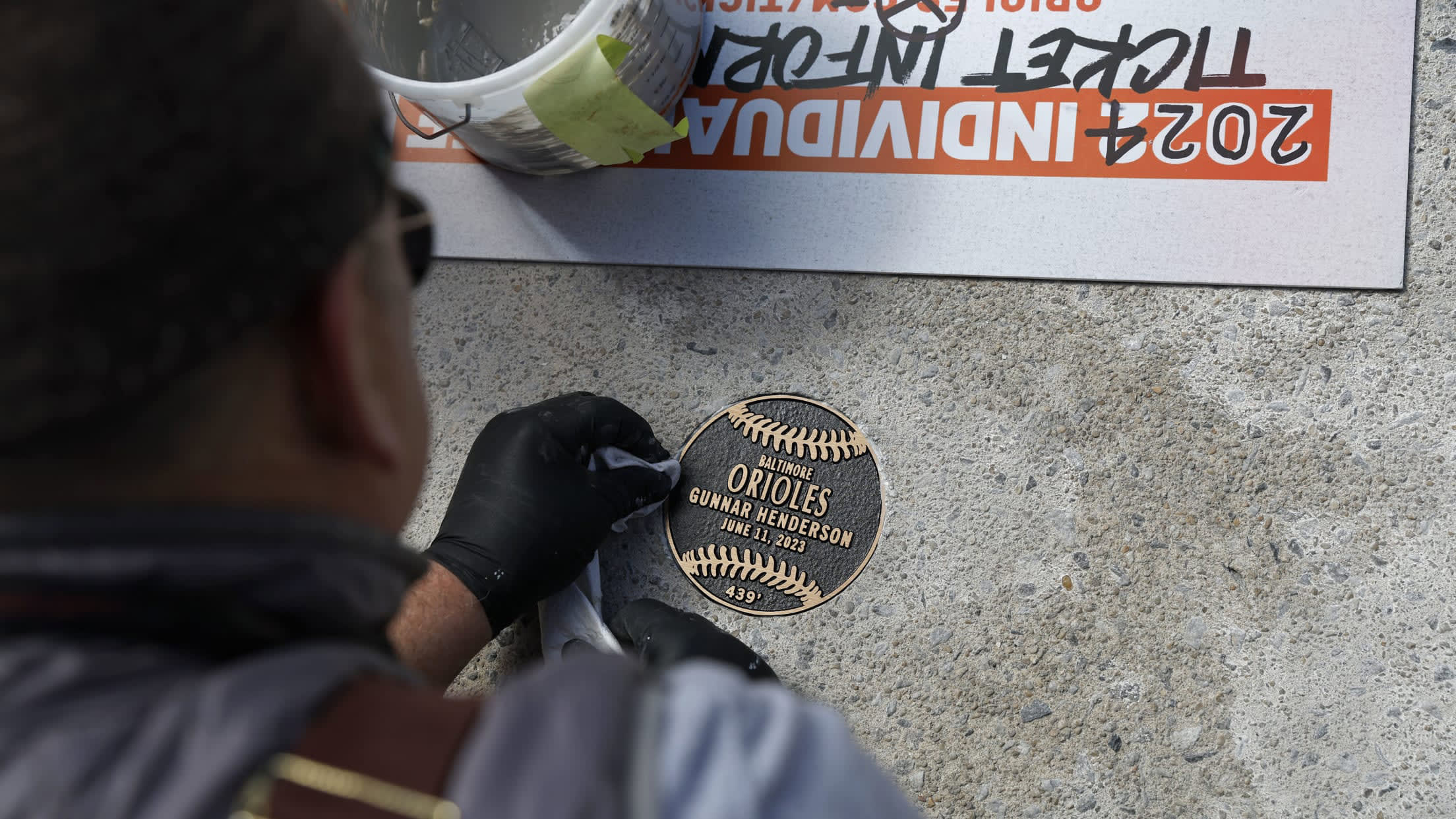 Eutaw Street plaque 2568