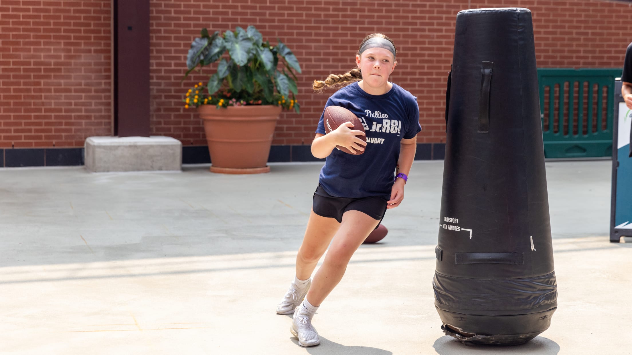 Philadelphia's Professional Teams Join Forces to Showcase New Sports to  Girls