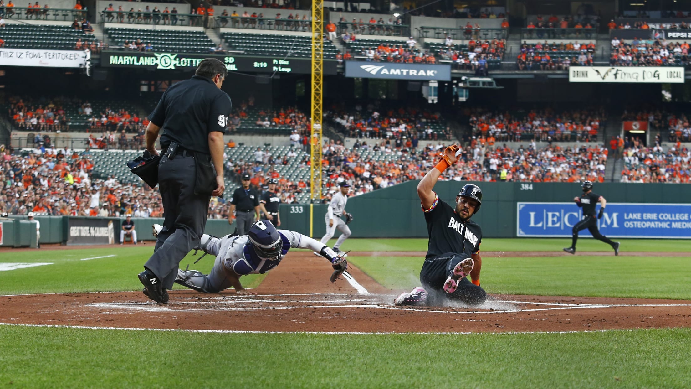 BAL-BI-121823-TopPhotos23-056