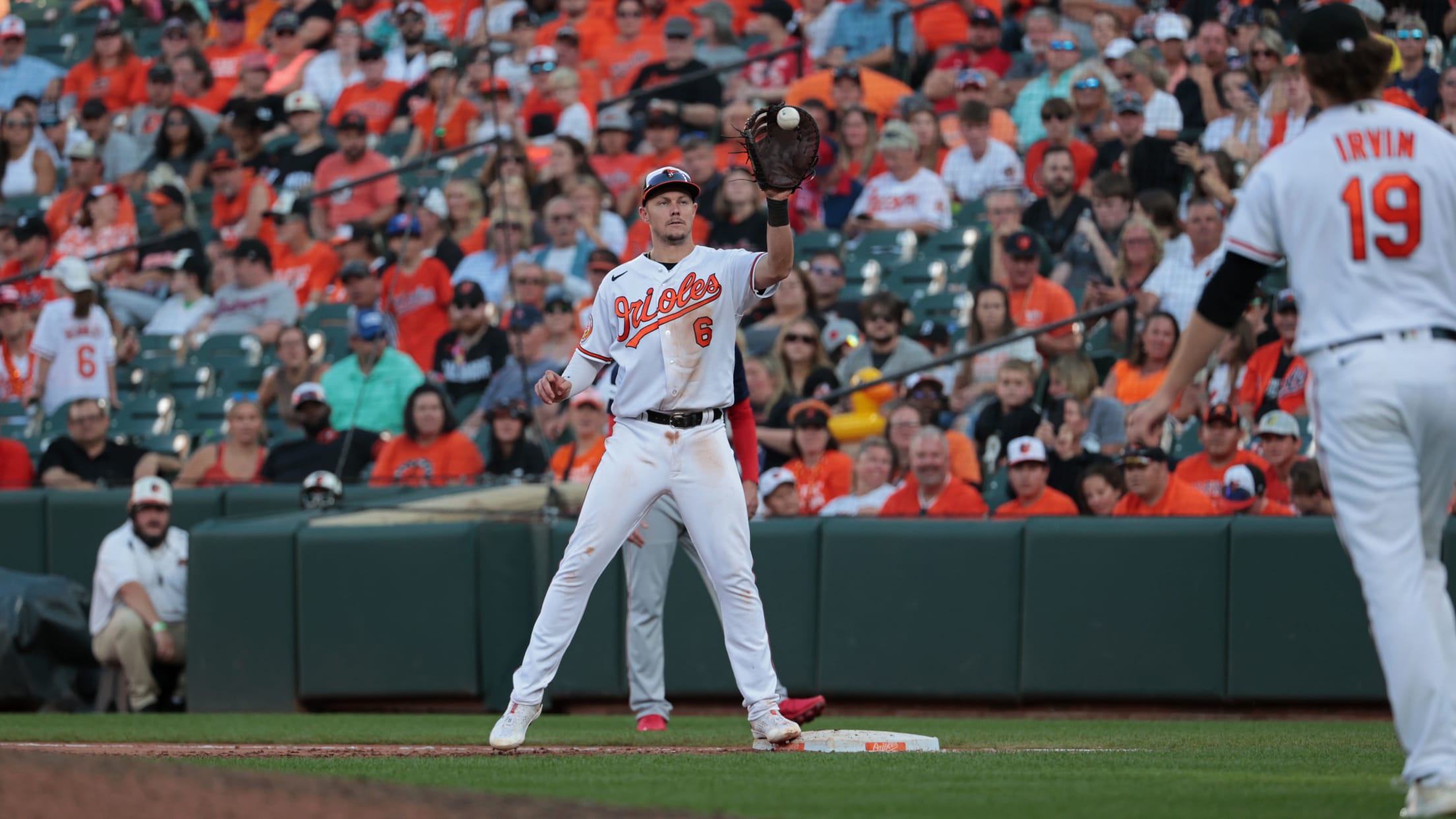 BAL- BI - Homestand In Focus - 1003 - 105