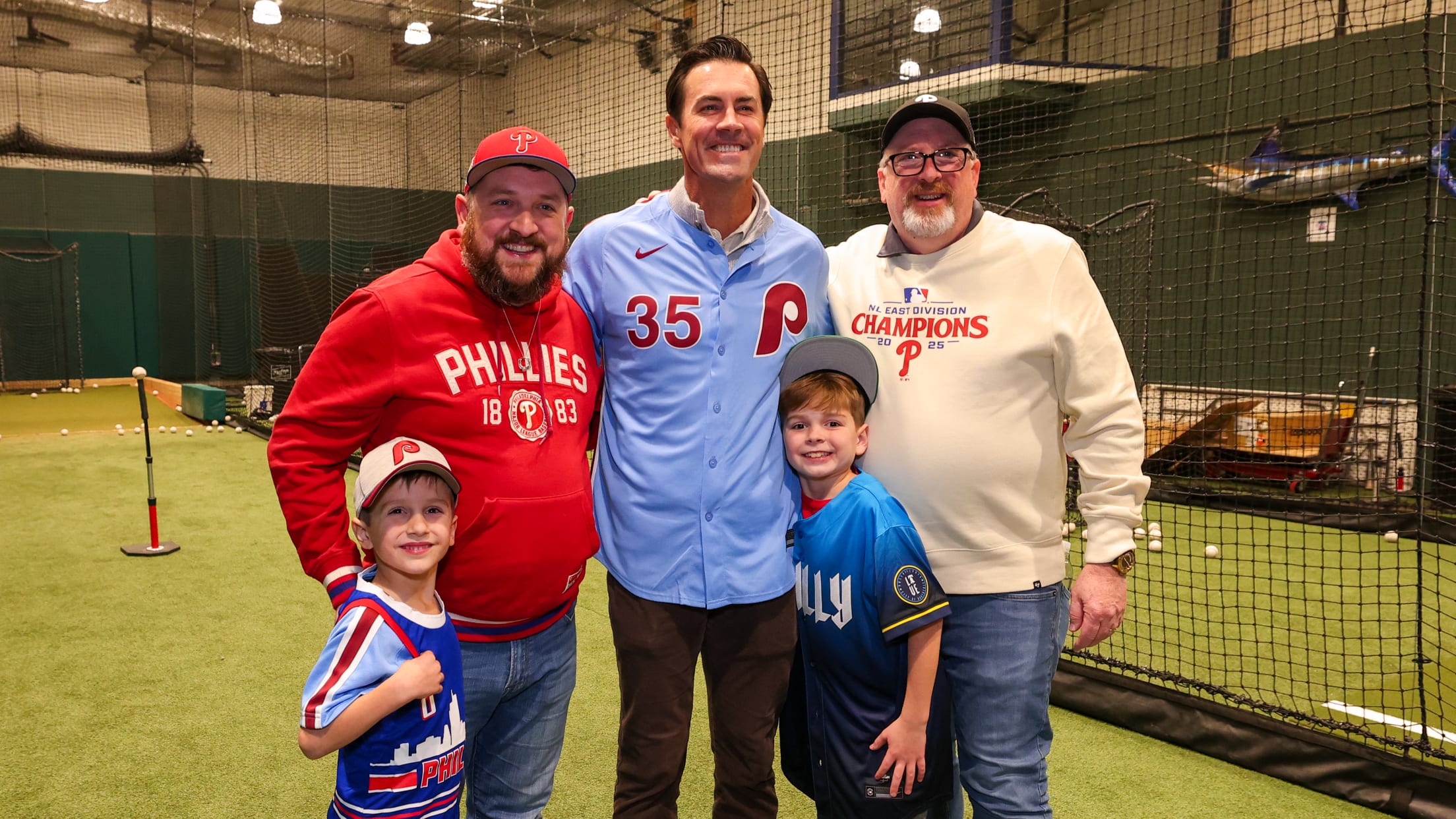 20251212_Ballgirls Holiday Party-35