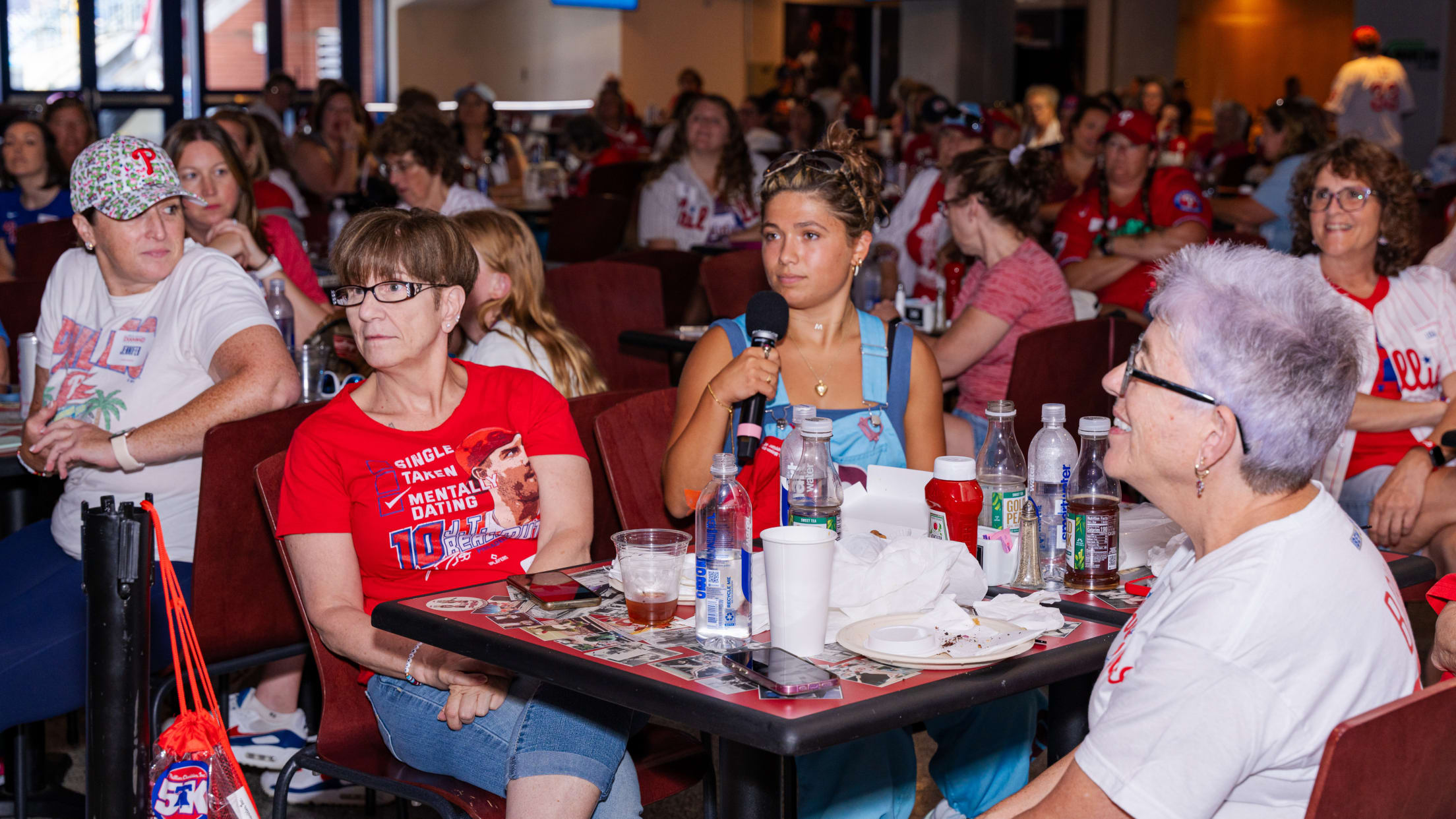 BehindtheDiamond00325