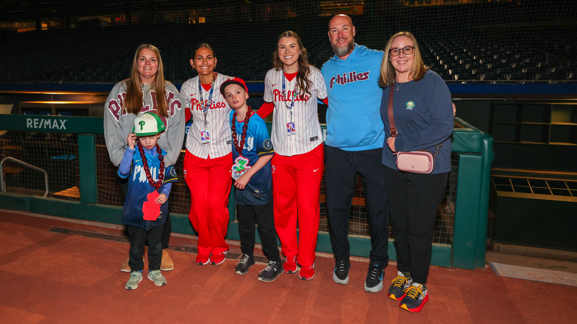 20251212_Ballgirls Holiday Party-36