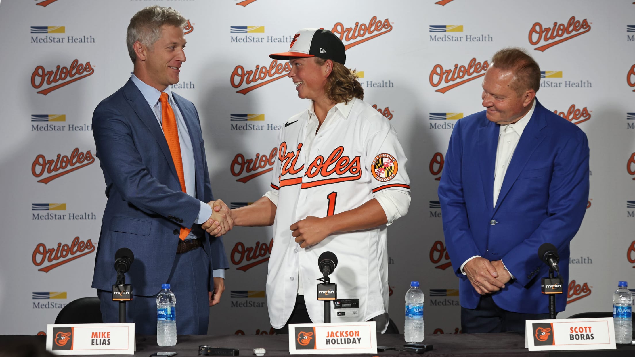 BAL-BI-021025-Holliday-Feature-027