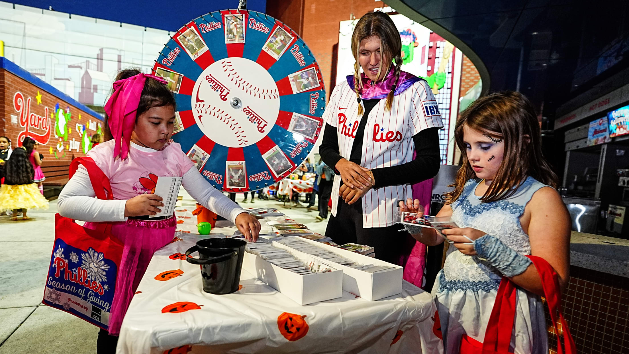 BallgirlsHalloweenParty163264