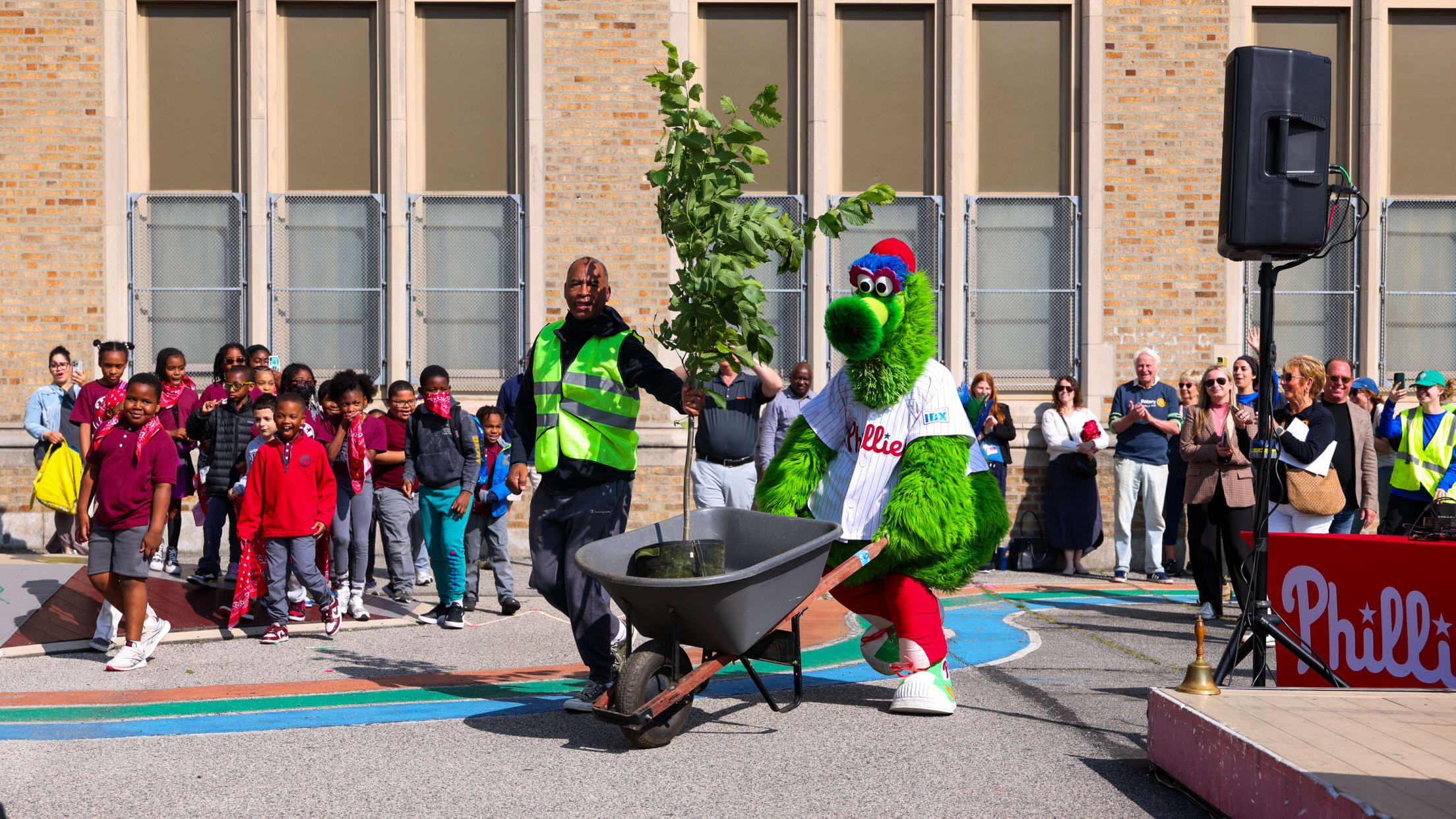 20250602_Tree Planting_Asplundh_PHS-16