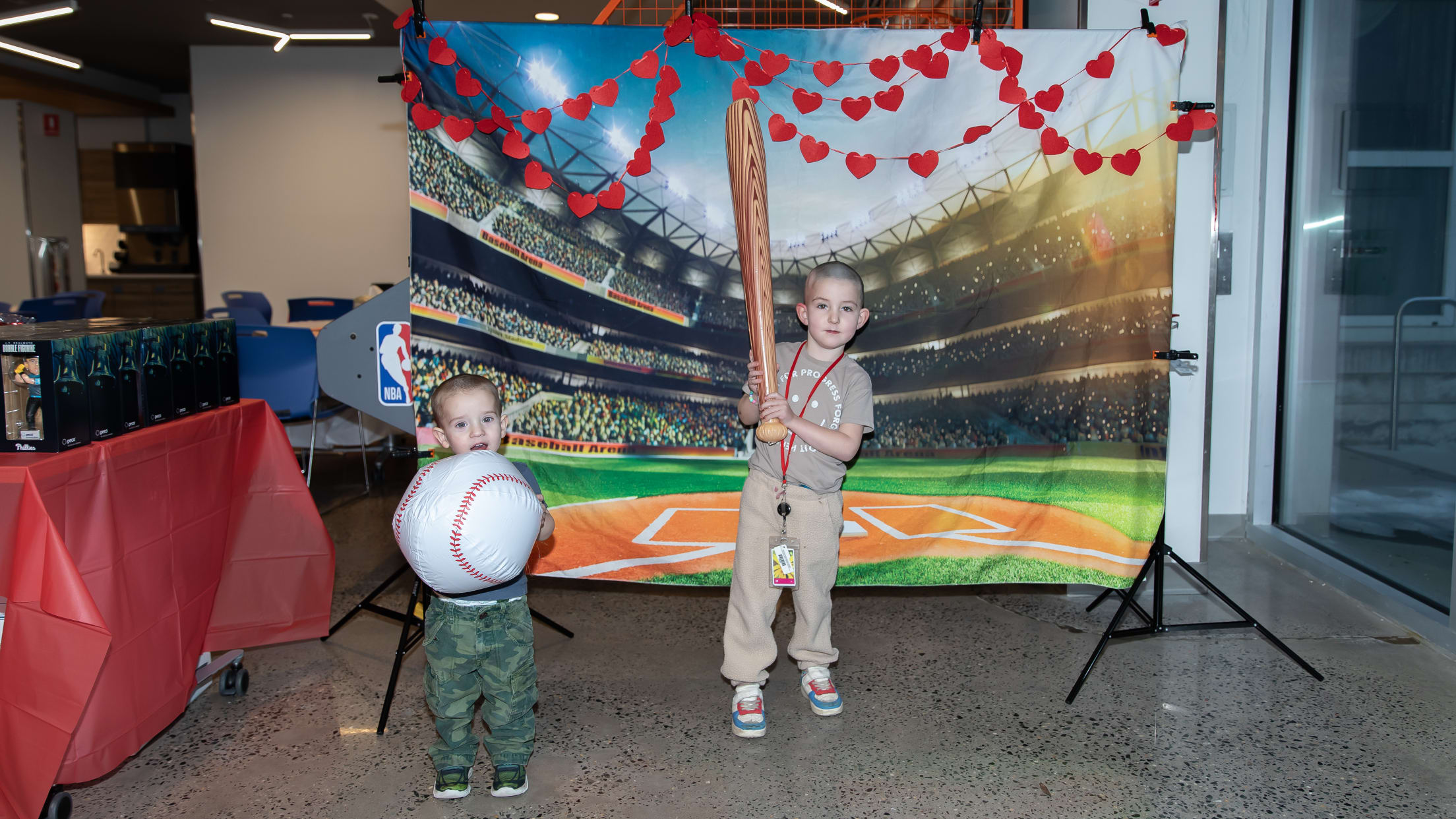 20260211_IBX_Phillies_Valentine_Event_Waterfalls-026