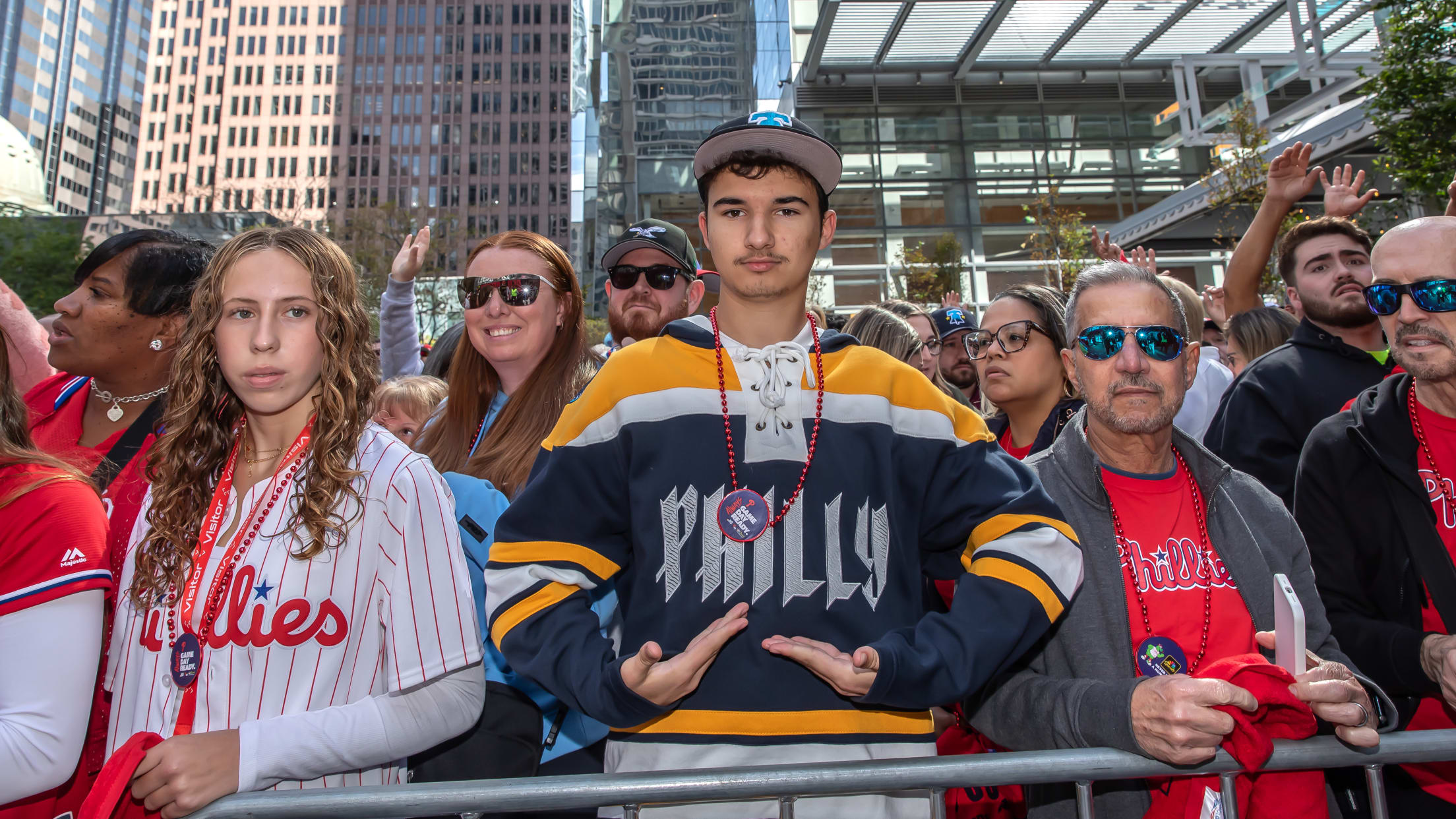 20251002_Rally_Red_October_Bus_Waterfalls-11