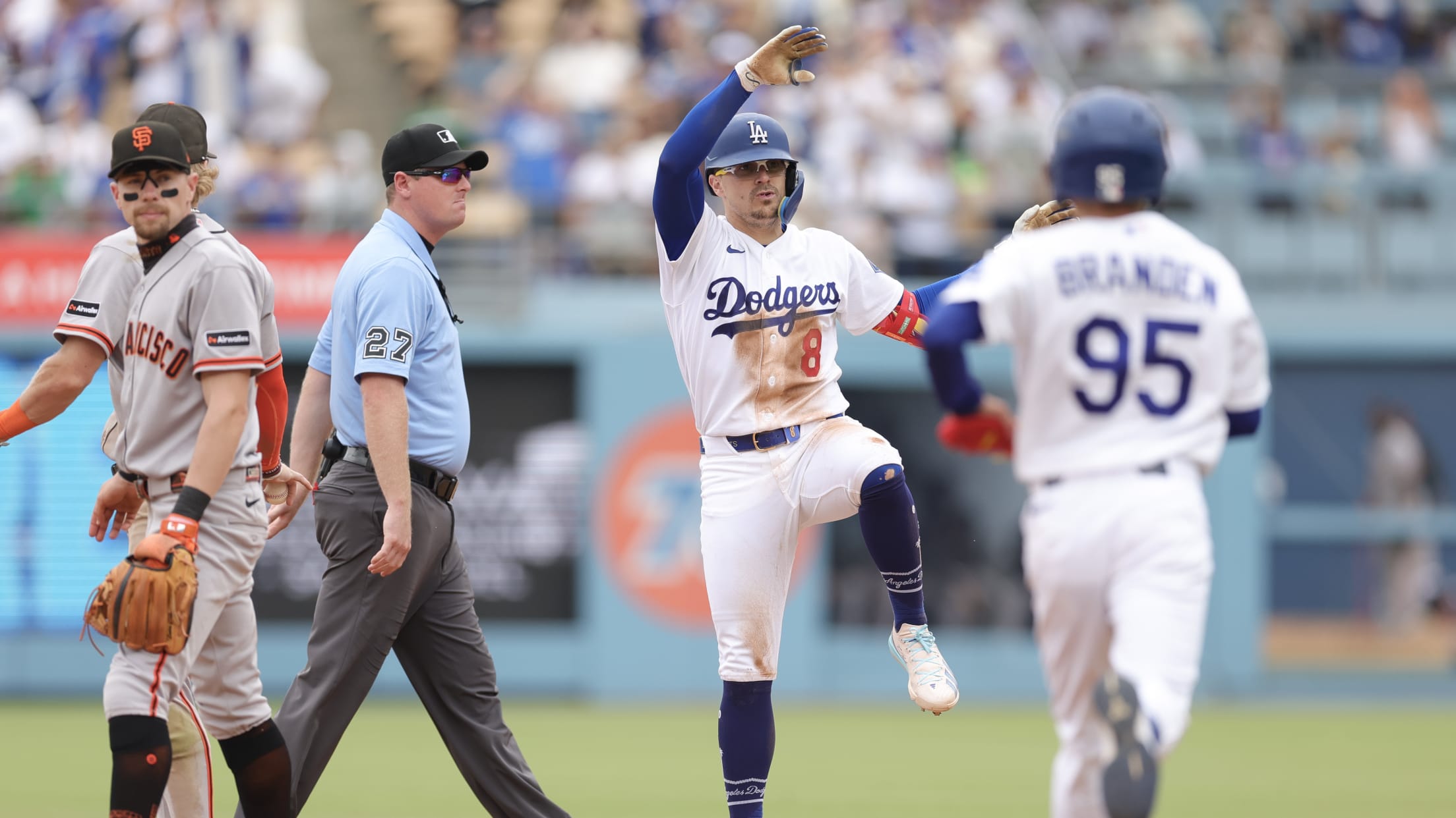 Enrique Hernández's go-ahead RBI double