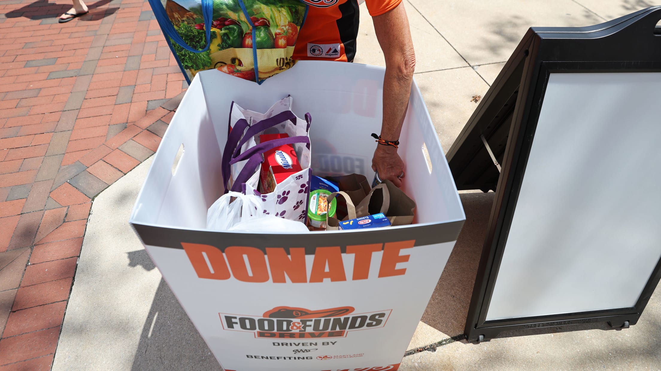 BAL-Giving-Tues-112224-008