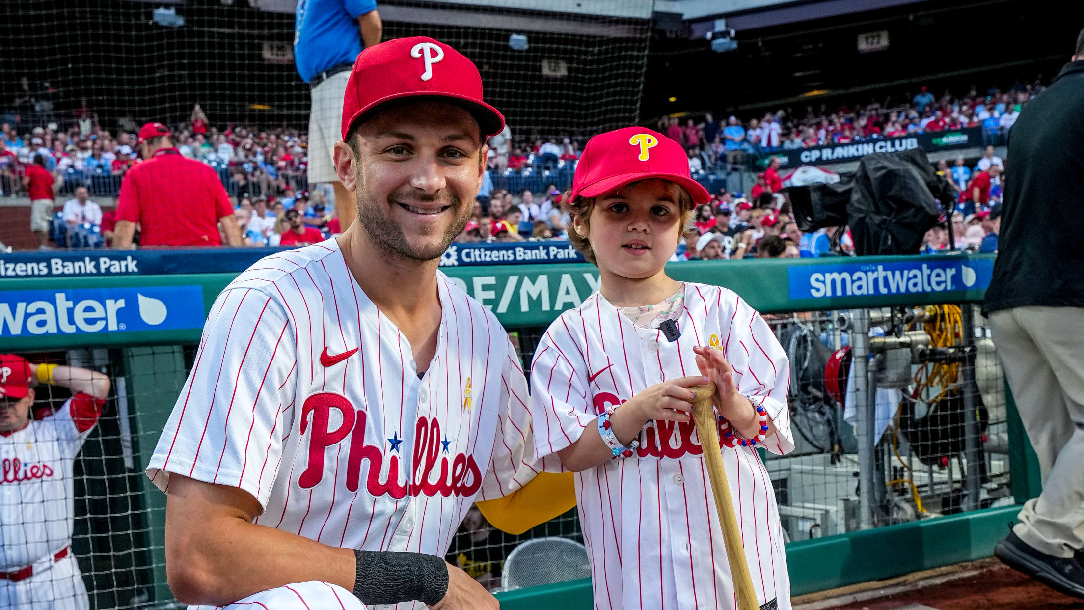 ChildhoodCancerPregame00398