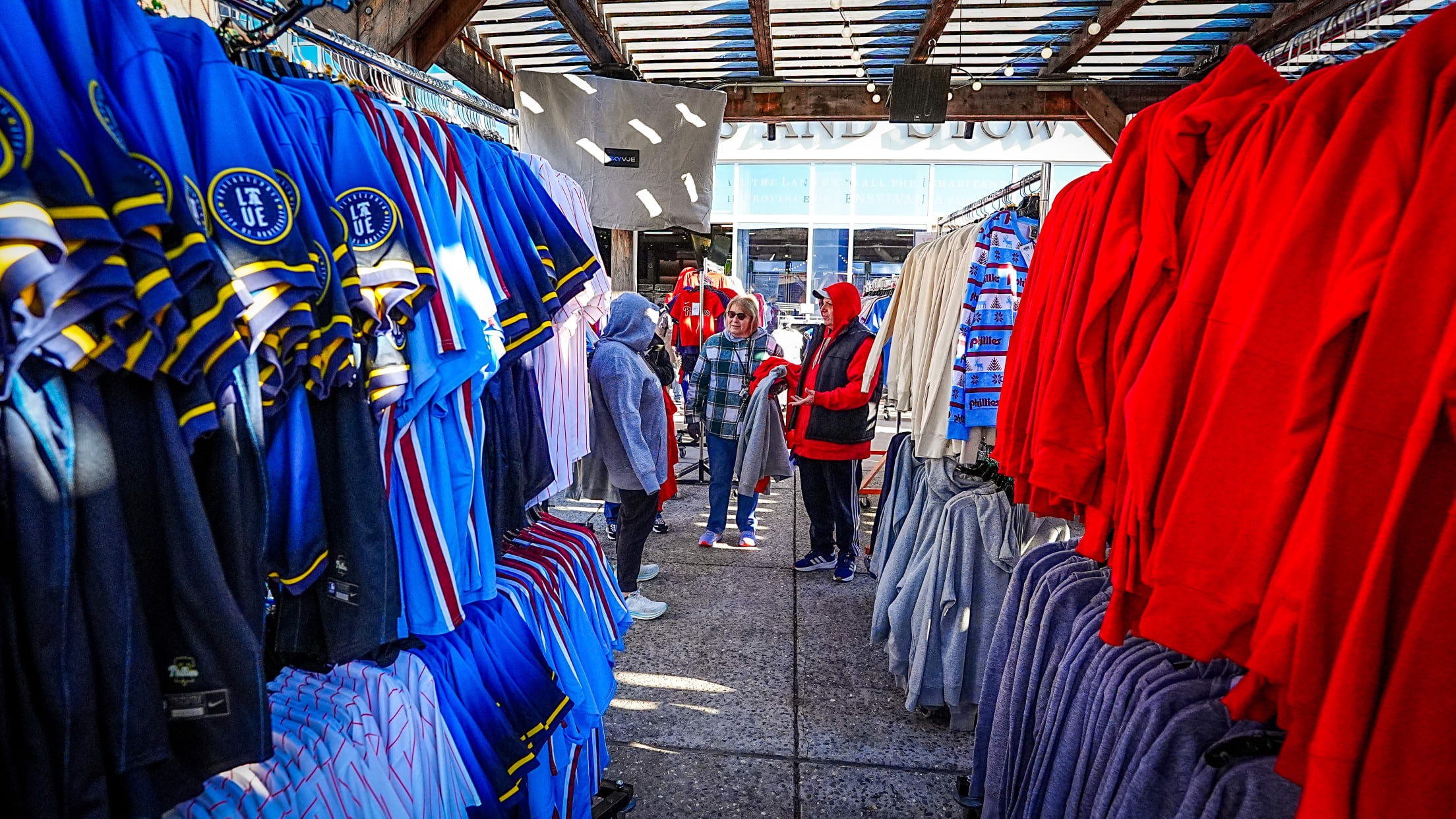 TreeLightingHolidaySale06034