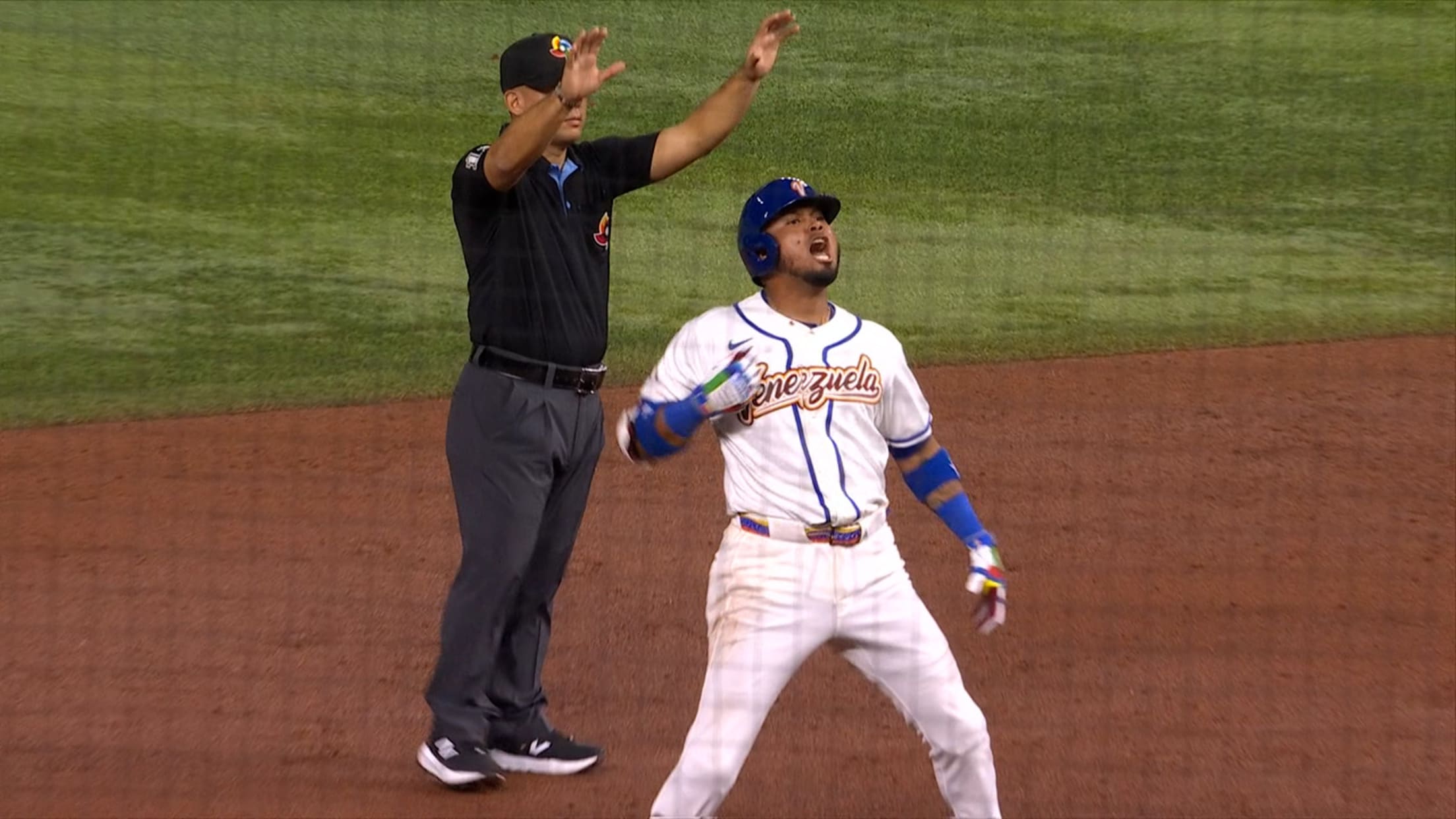 Luis Arraez's RBI double