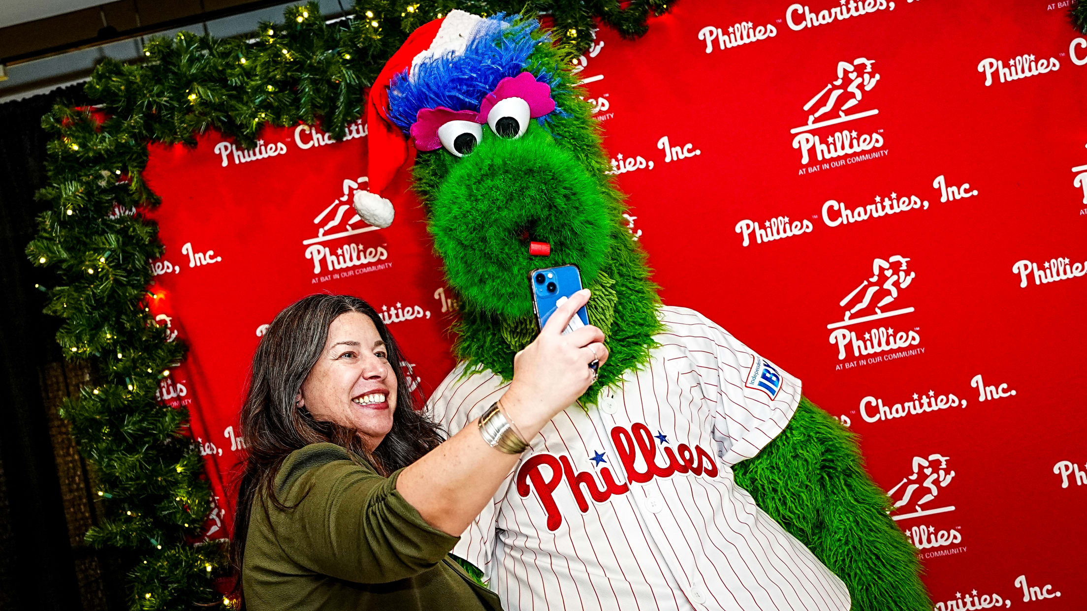 PhilliesCharitiesDinner173411
