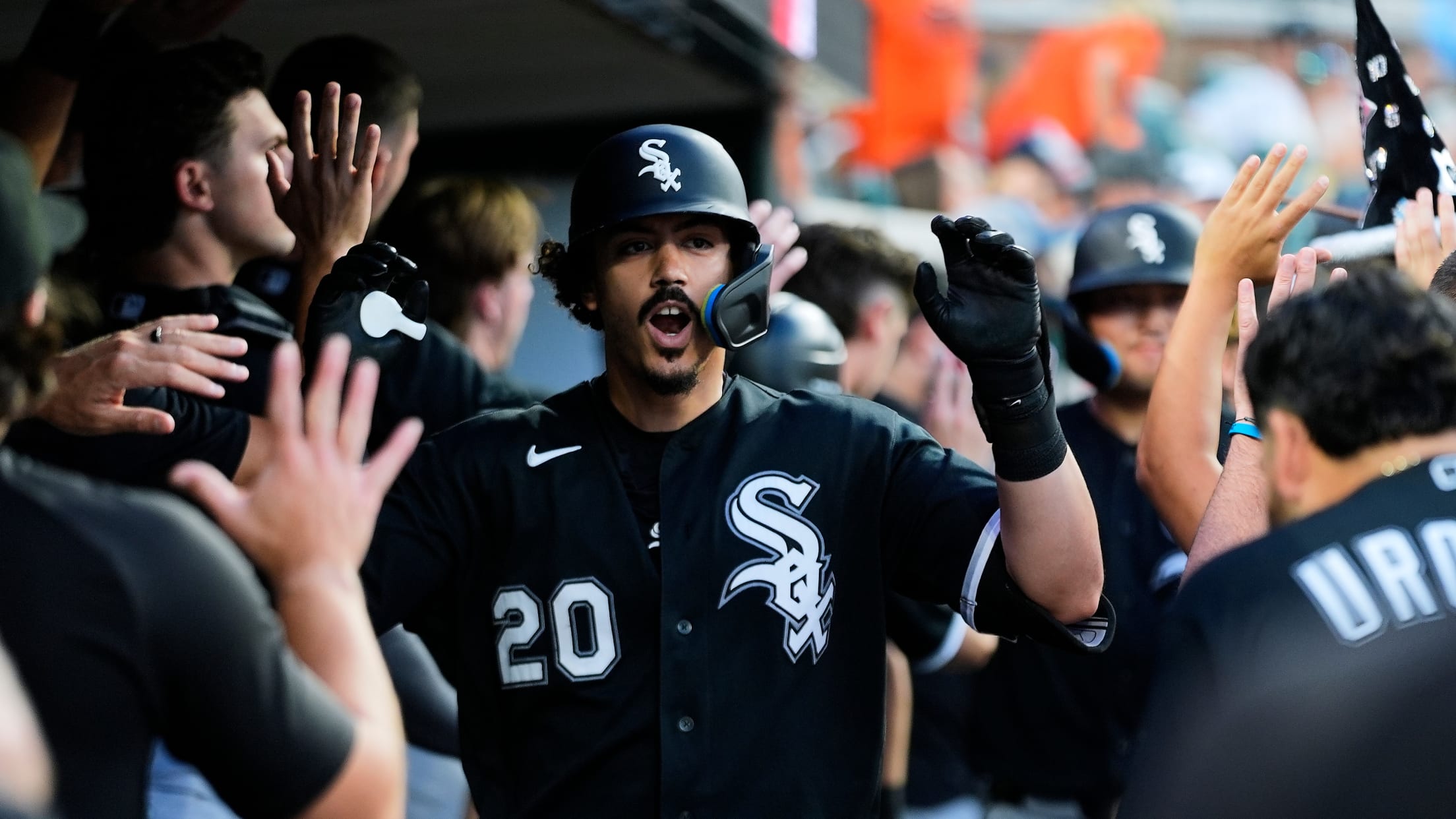 Miguel Vargas' two-homer game vs. Tigers