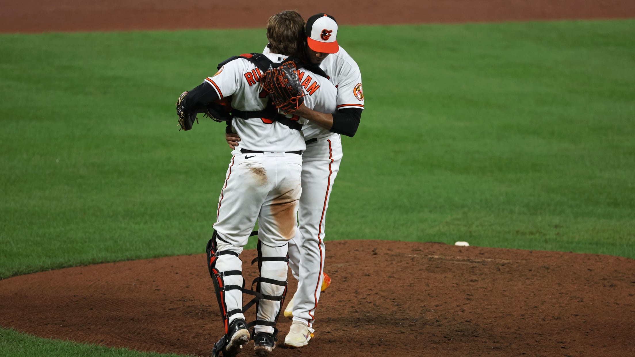 BAL- BI - Homestand In Focus - 1003 - 012