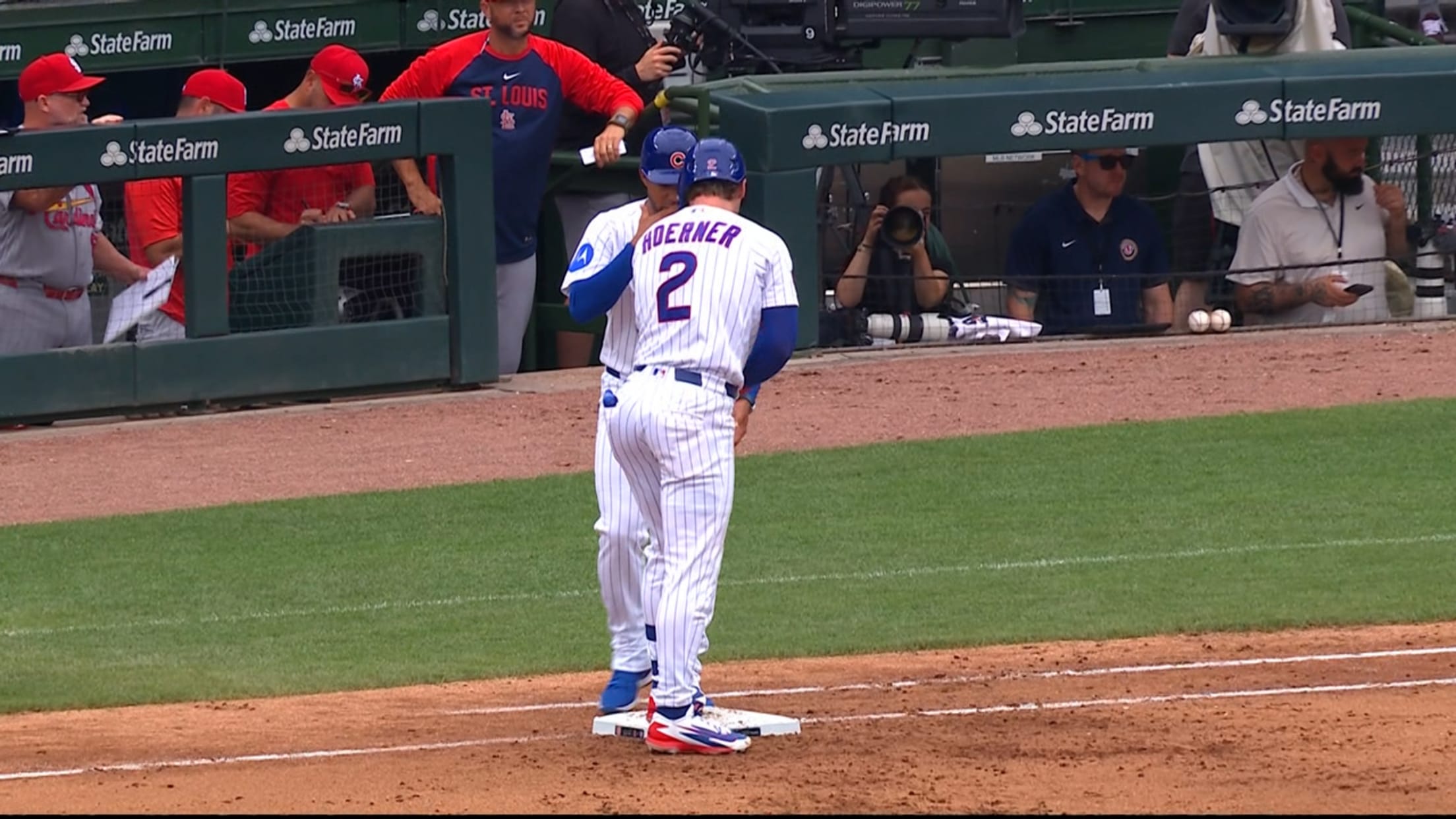 Nico Hoerner's game-tying single