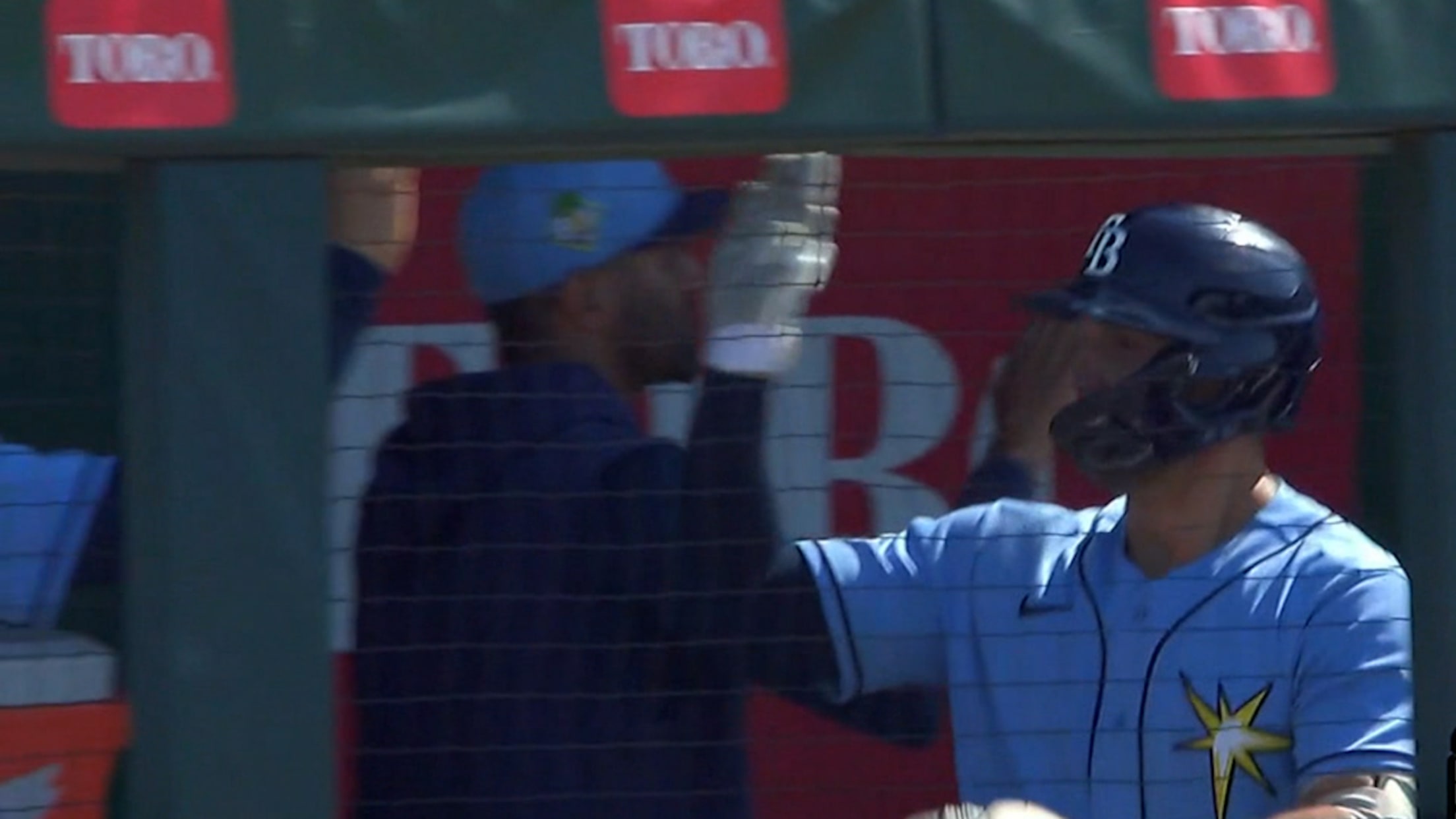 Kenny Piper's three-run homer