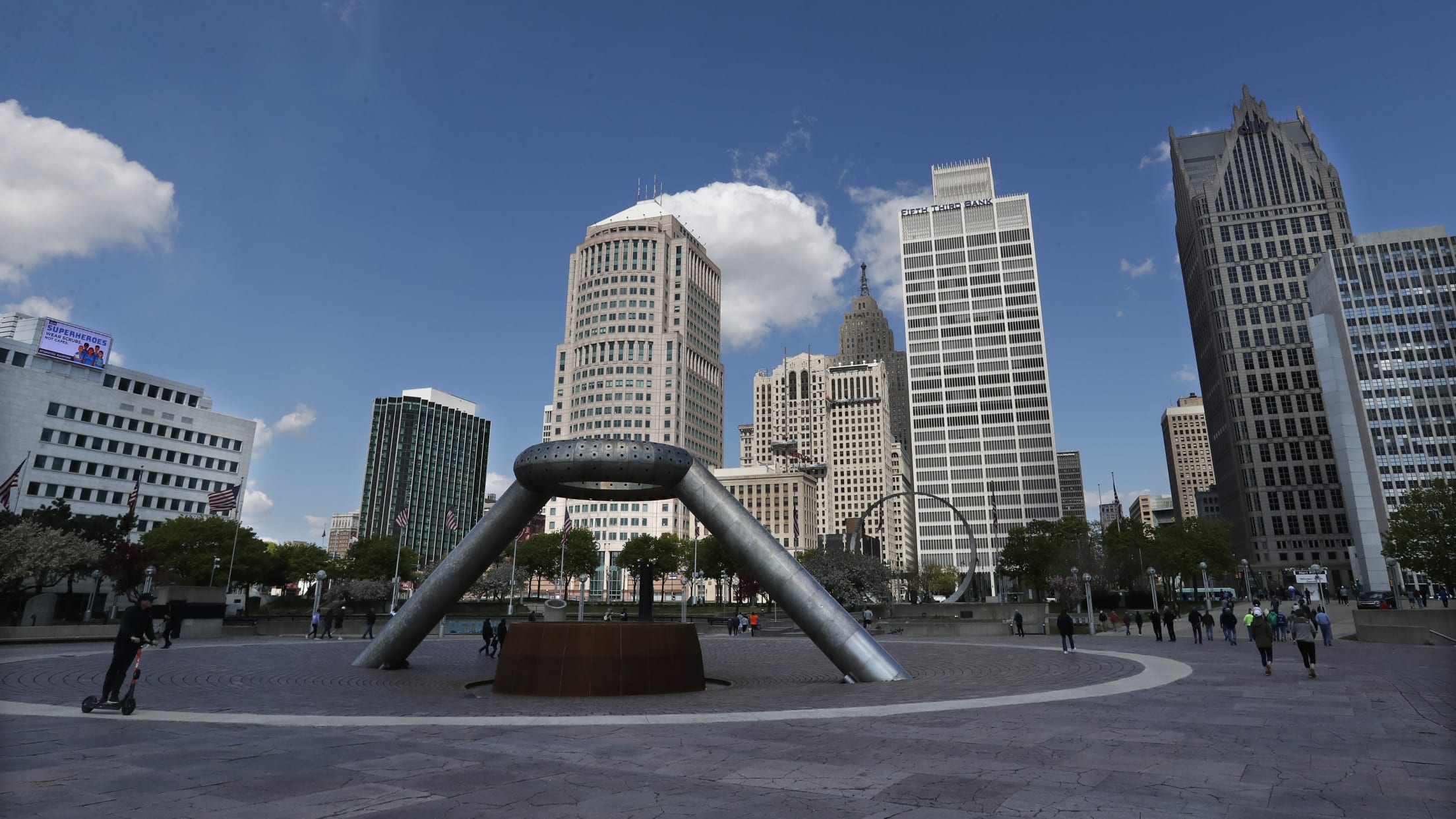 RAW Hart Plaza 20200512