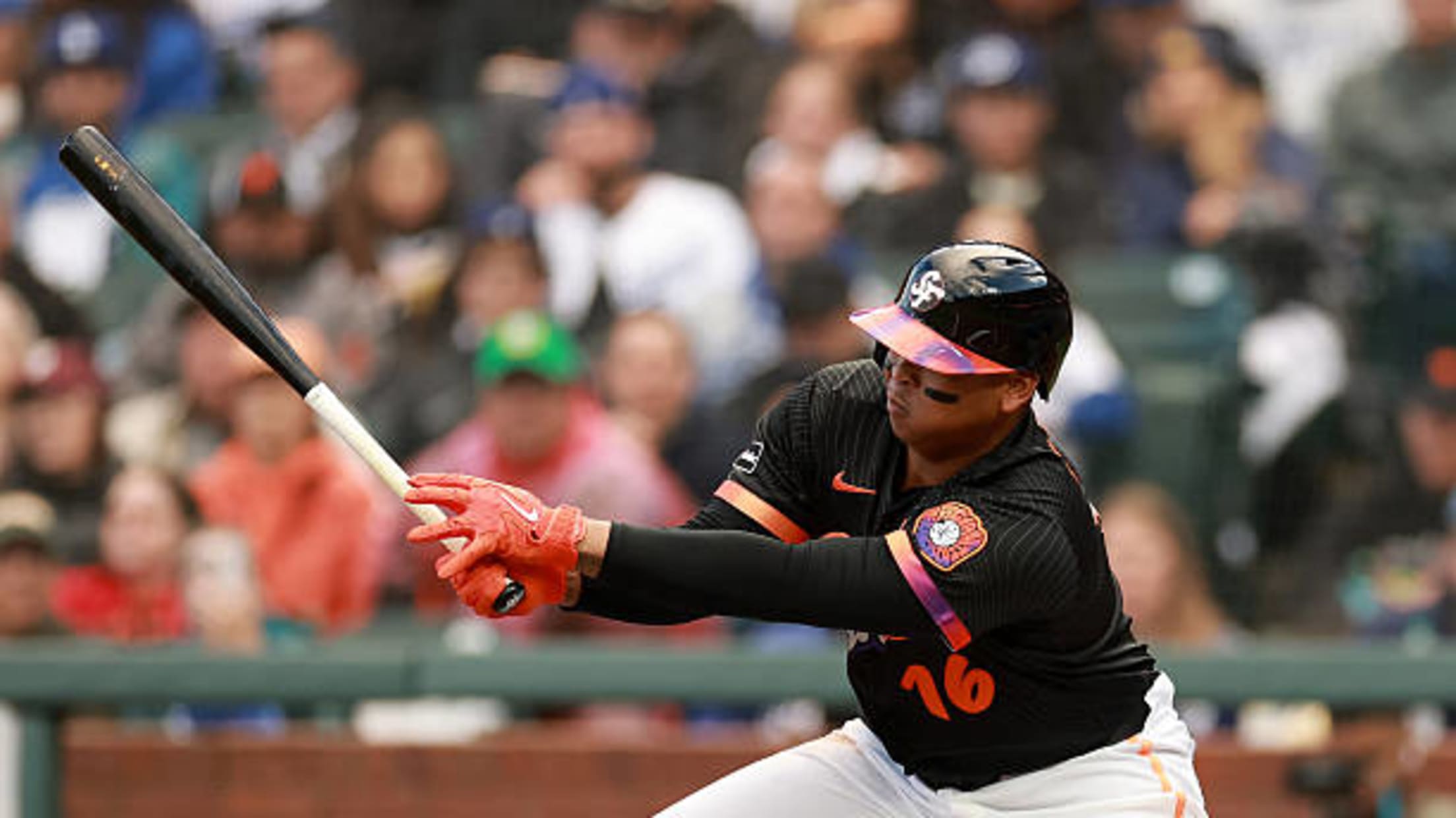 Rafael Devers' RBI single