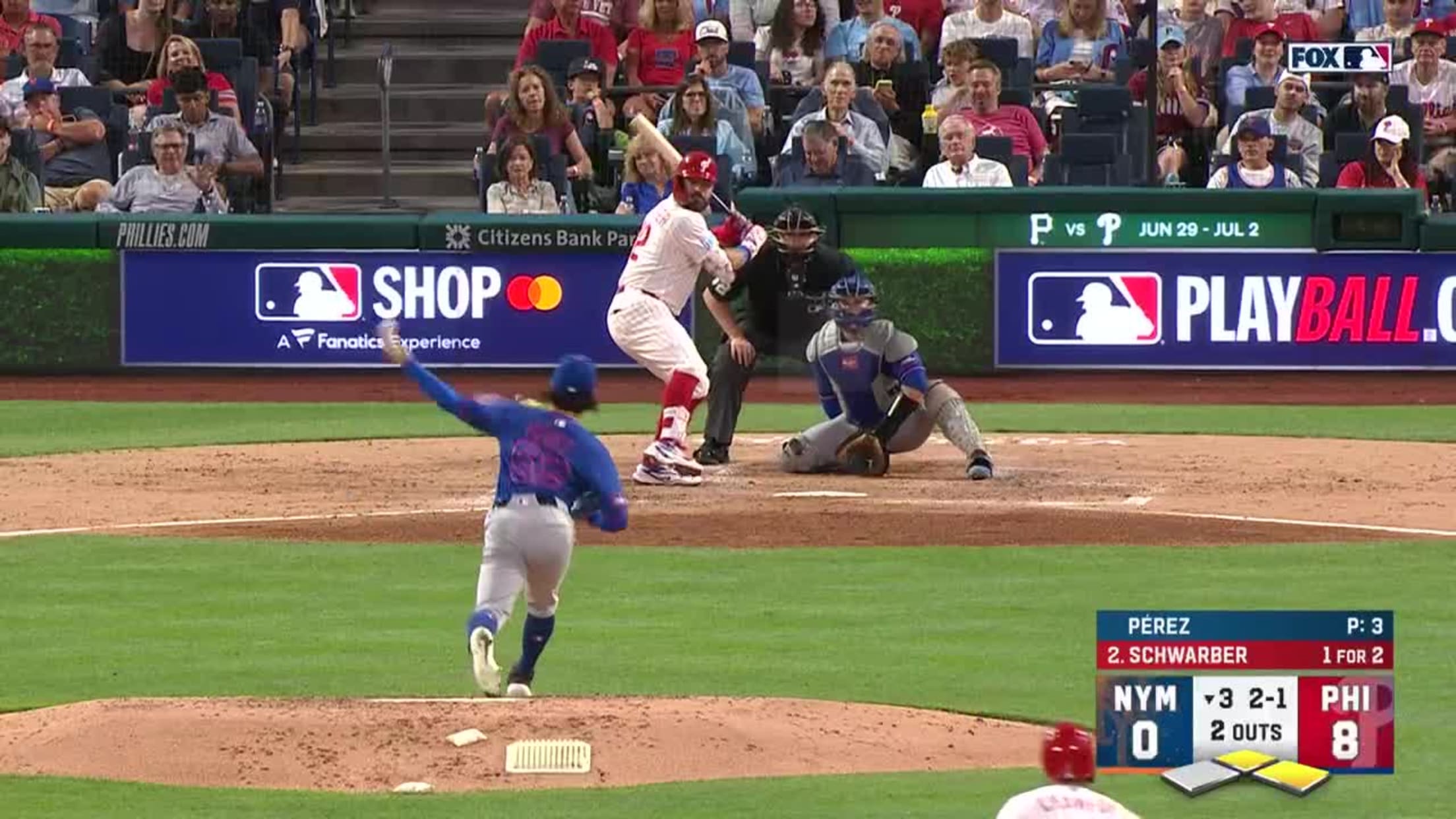Kyle Schwarber's SECOND homer of the inning (27)