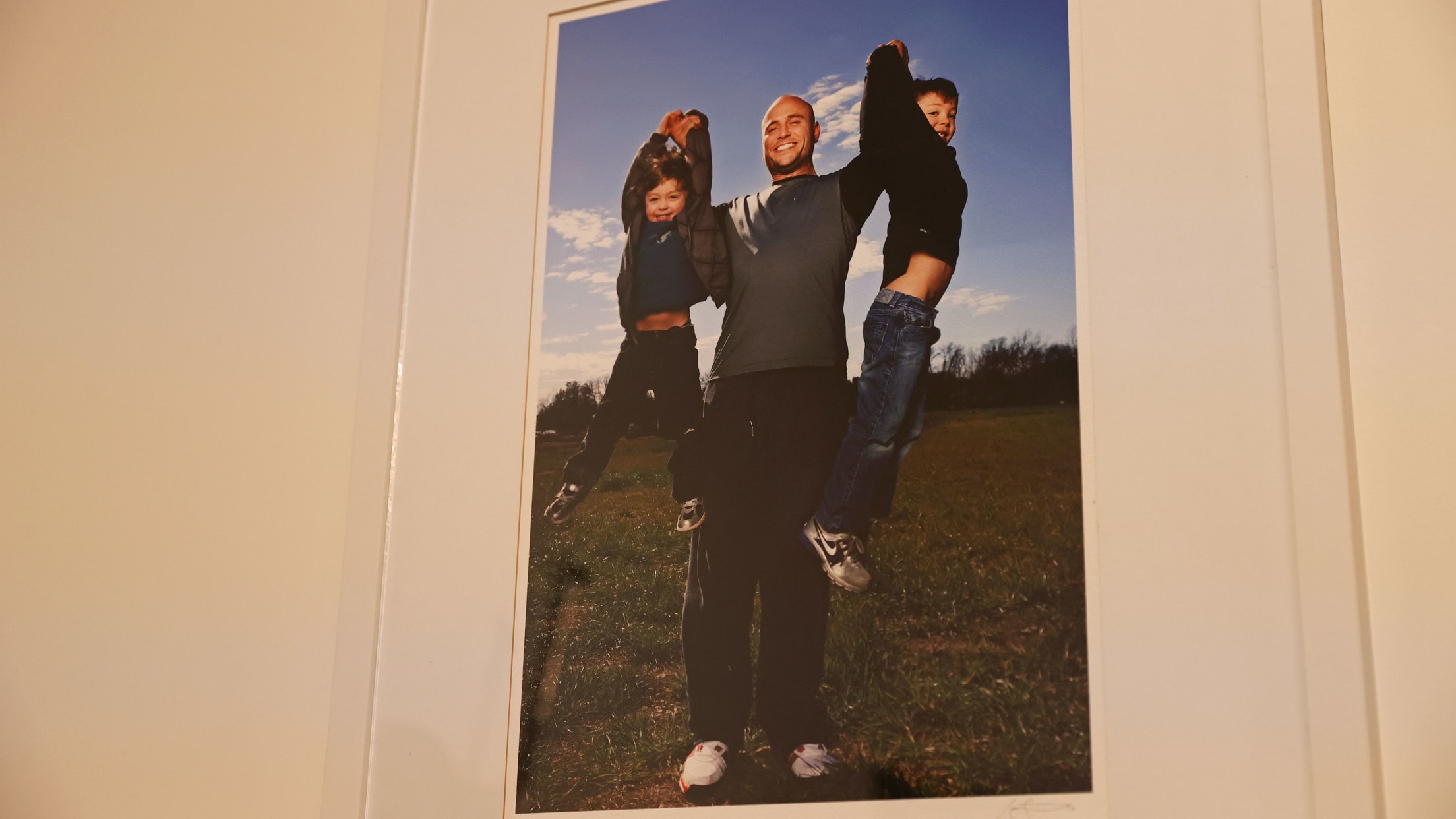 BAL-BI-021025-Holliday-Feature-092