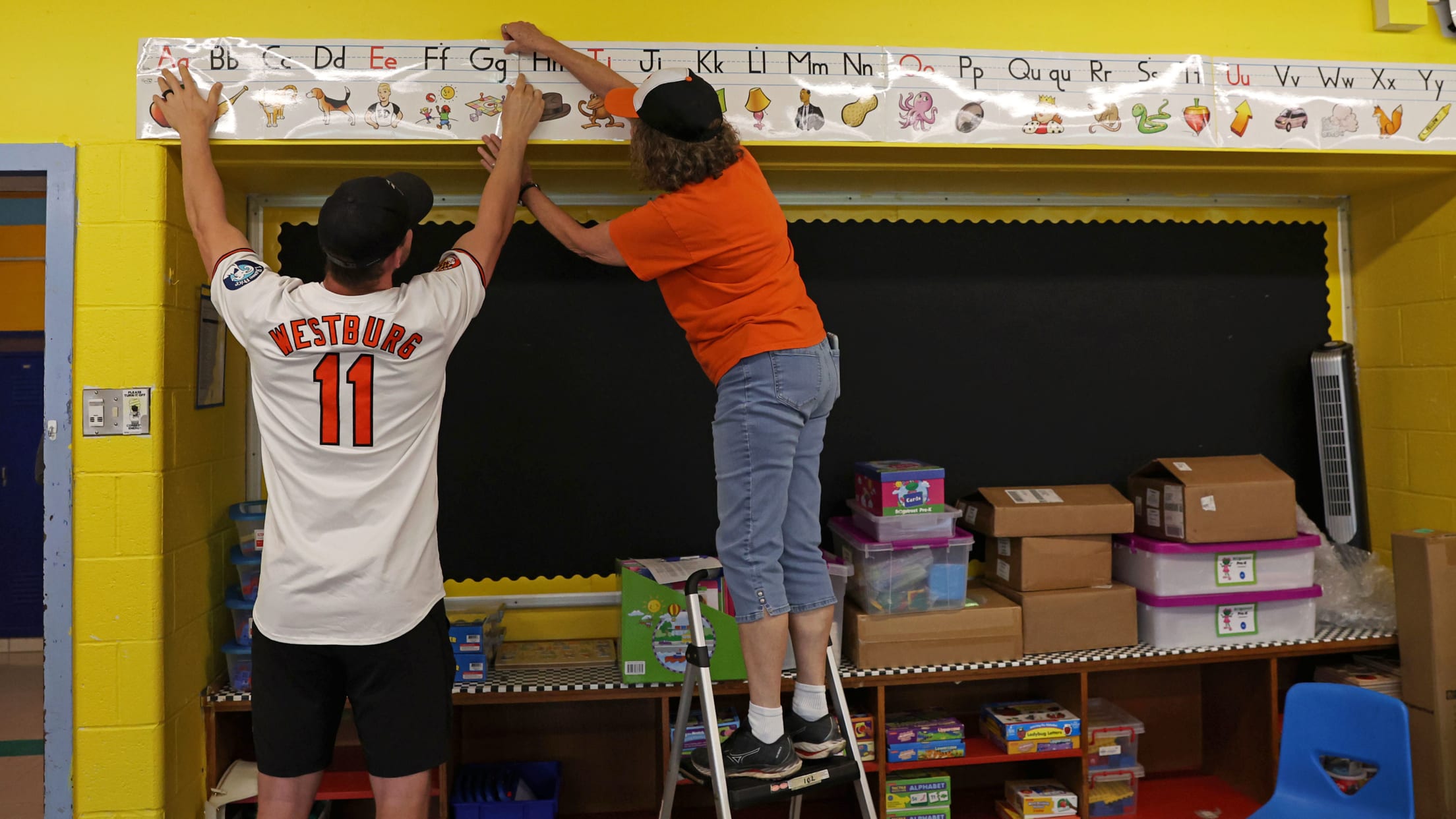 BAL-Giving-Tues-112224-034