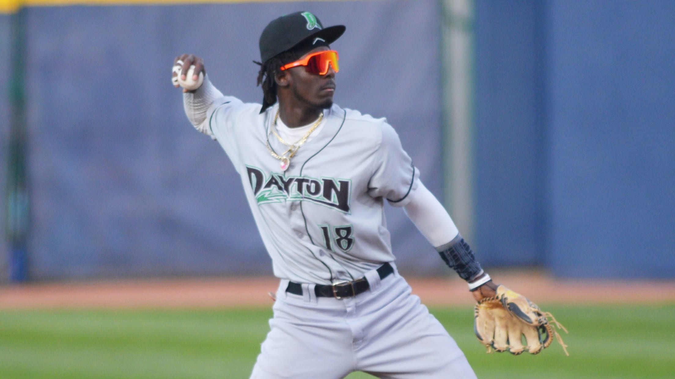 2568x1444-Elly-Dayton