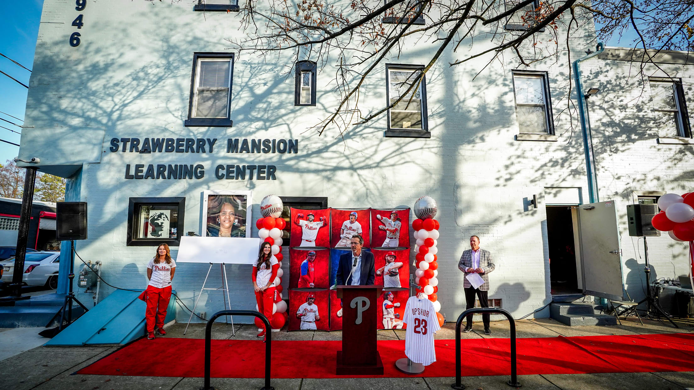 StrawberryMansionLCVan09727