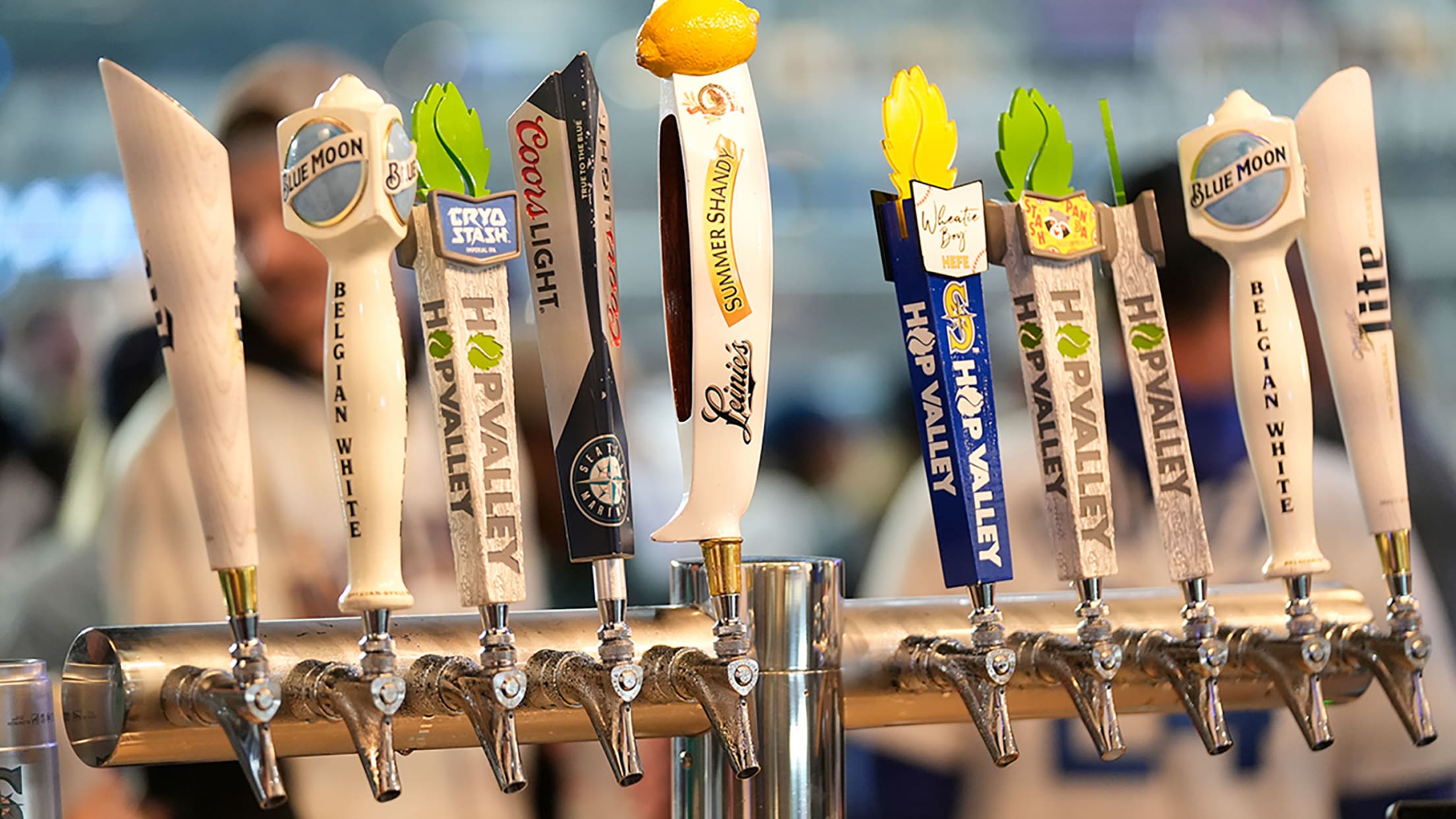 Mariners Pub Crawl Seattle Mariners