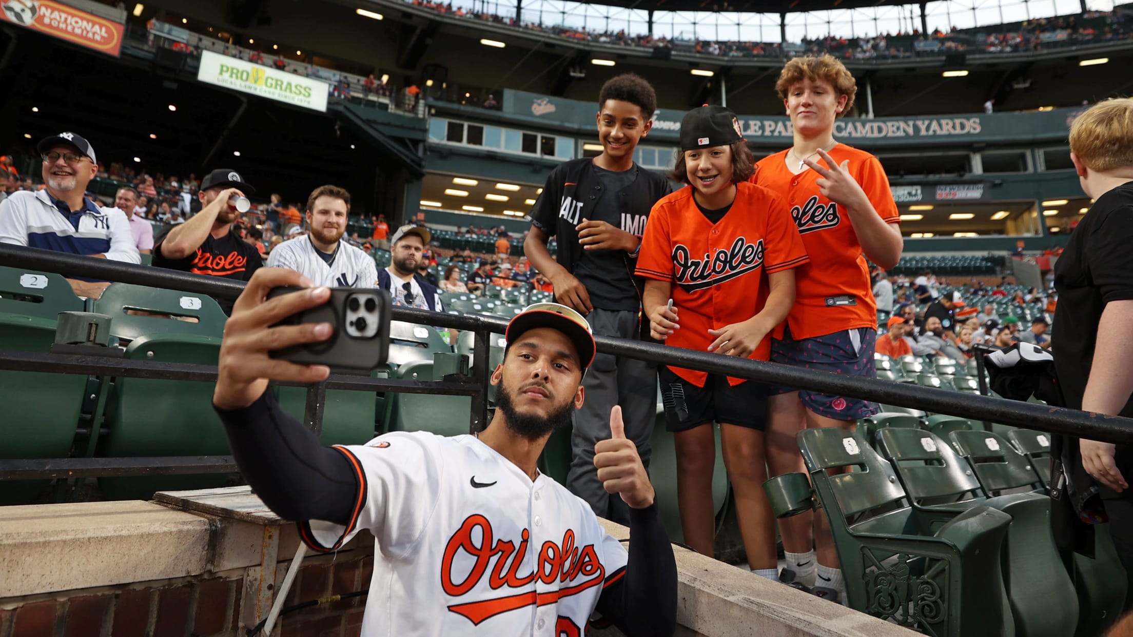 bal_Birdland_Insider_Connor_Photos_064