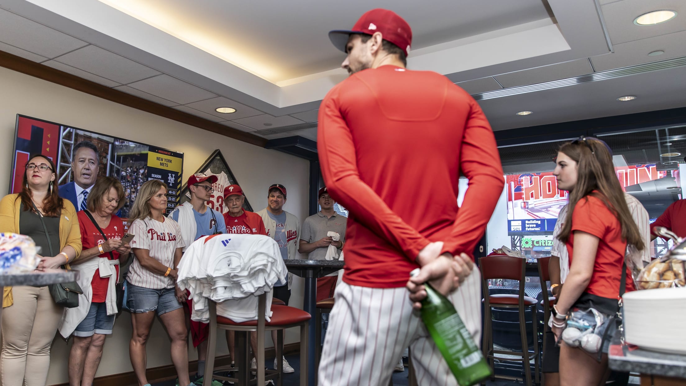 Trea Turner Hosts Families from V Foundation for Cancer Research