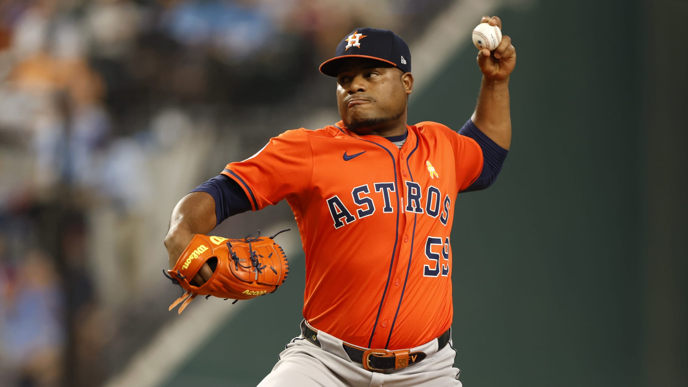 Framber Valdez signs three-year deal with Tigers