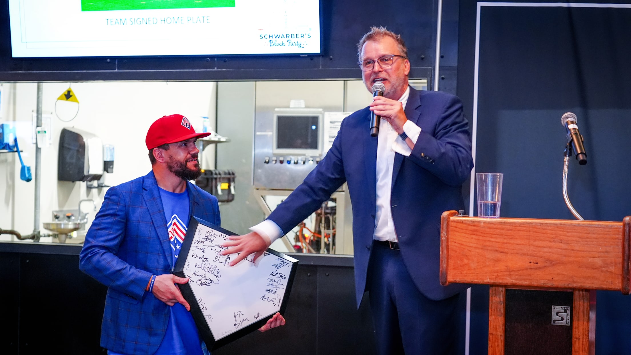 SchwarbersNeighborhoodHeroes02806