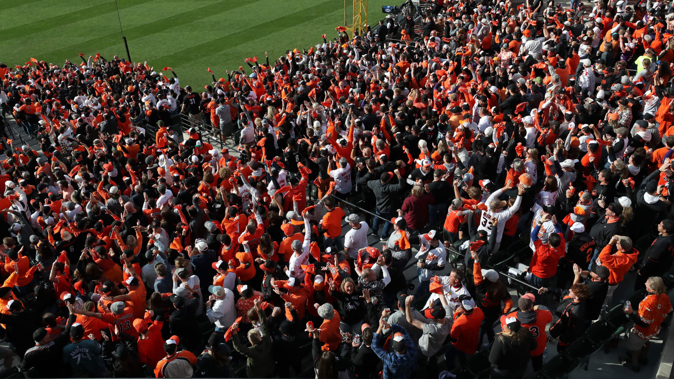 BAL-BI-121823-TopPhotos23-071