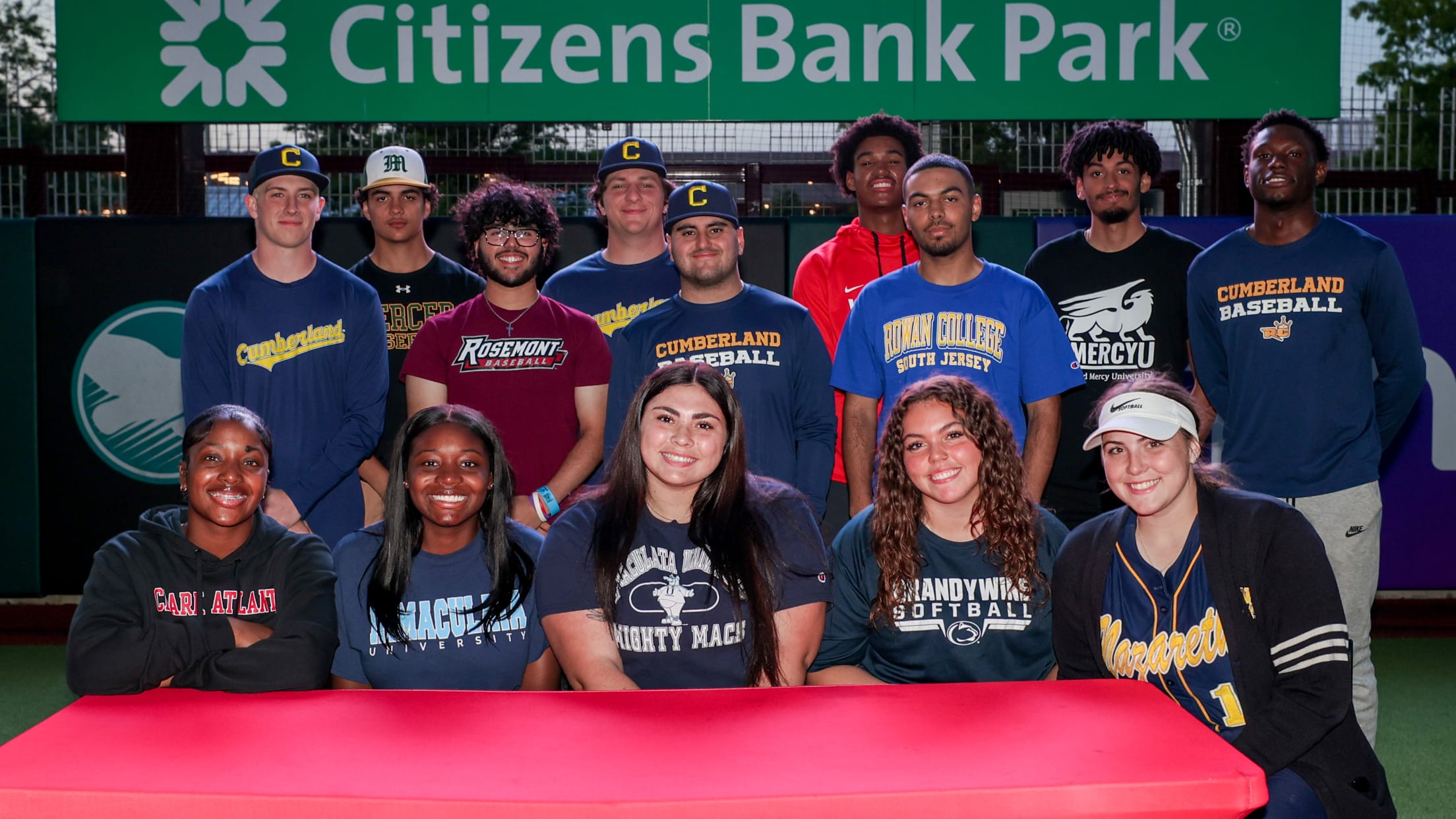 20240513_UYA Signing-155