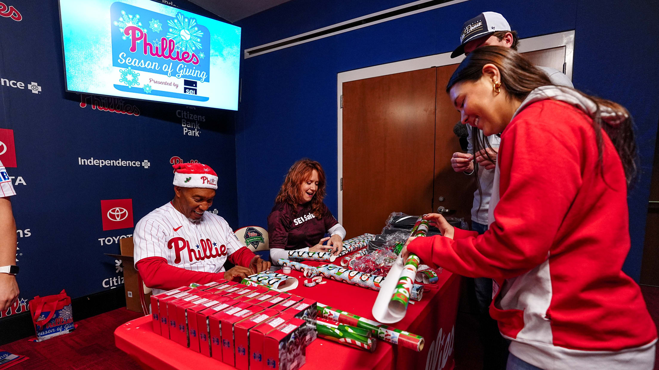 SEIGiftWrapping02702