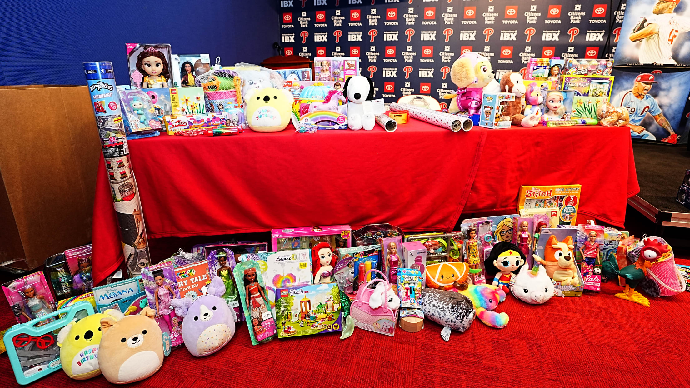 SEIHolidayGiftWrappingParty173488