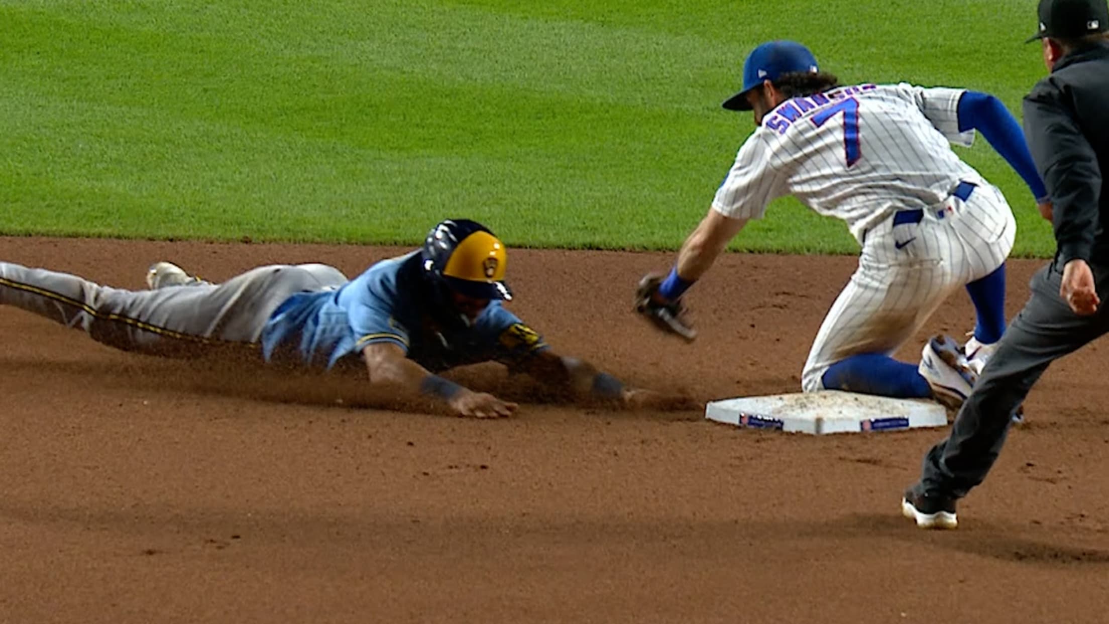 David Hamilton steals 2nd after challenge upheld
