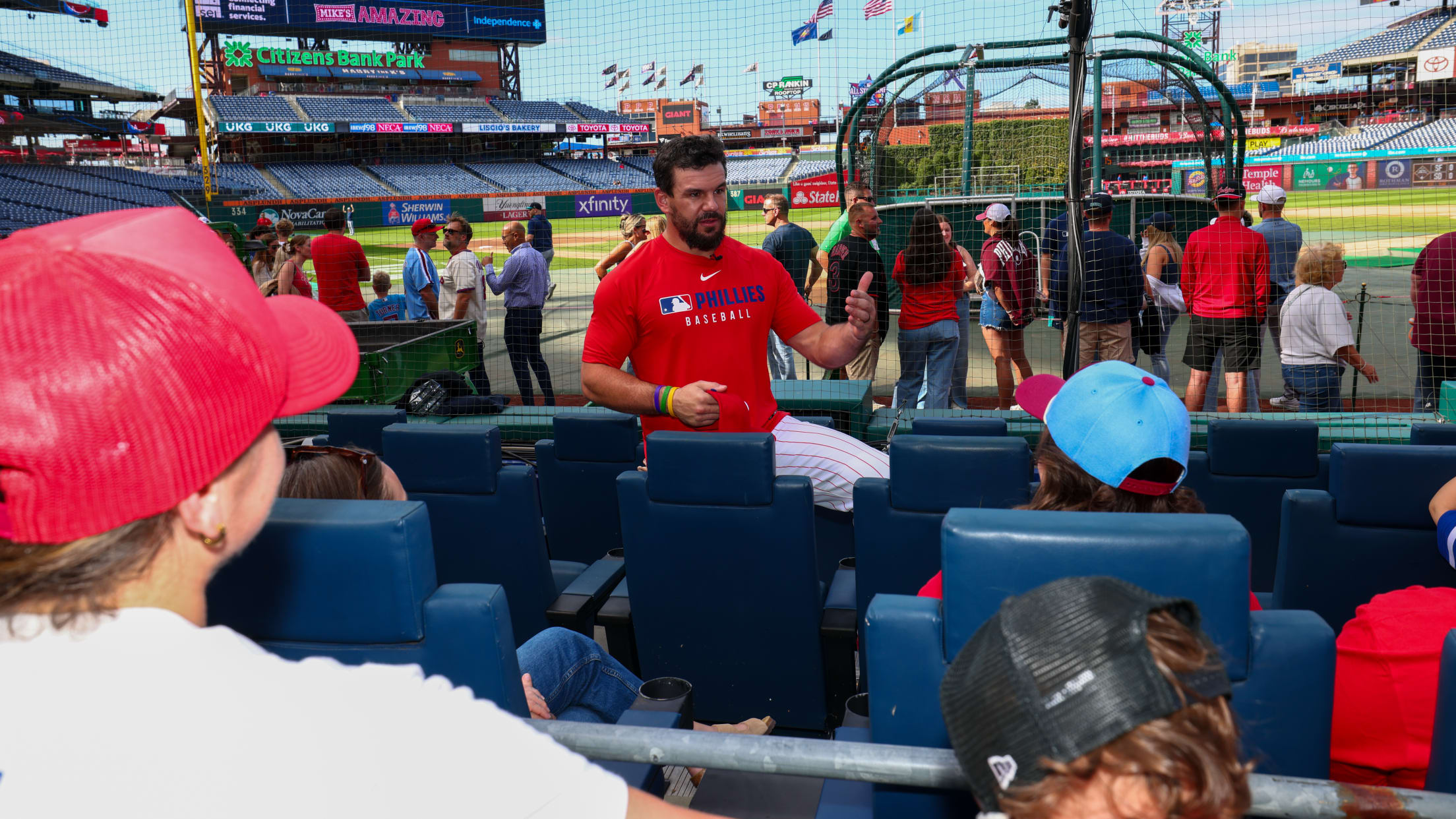 20250819_Schwarber Neighborhood Heroes_Team Foster_Meet & Greet-5