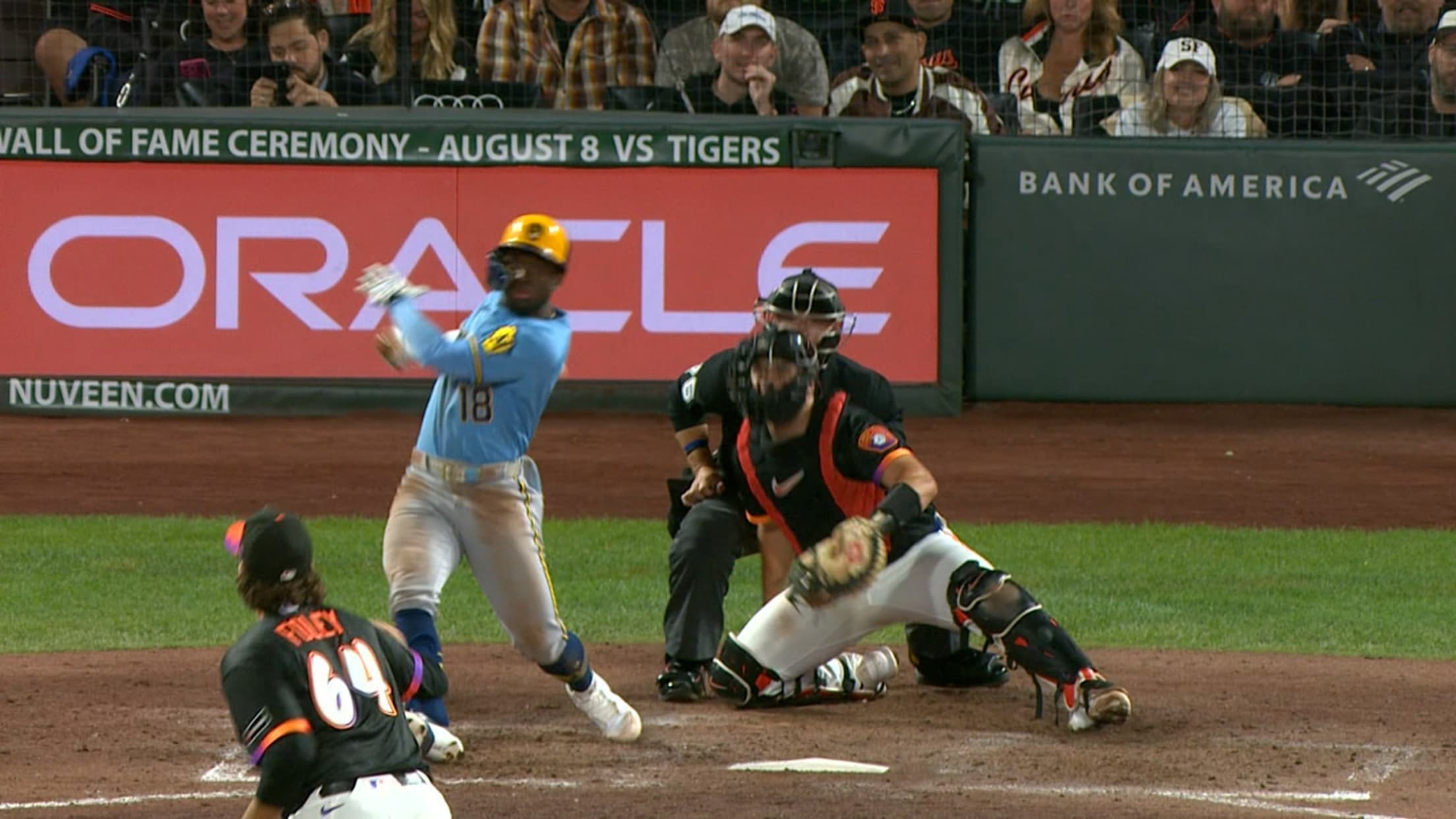 Luis Lara's two-run triple