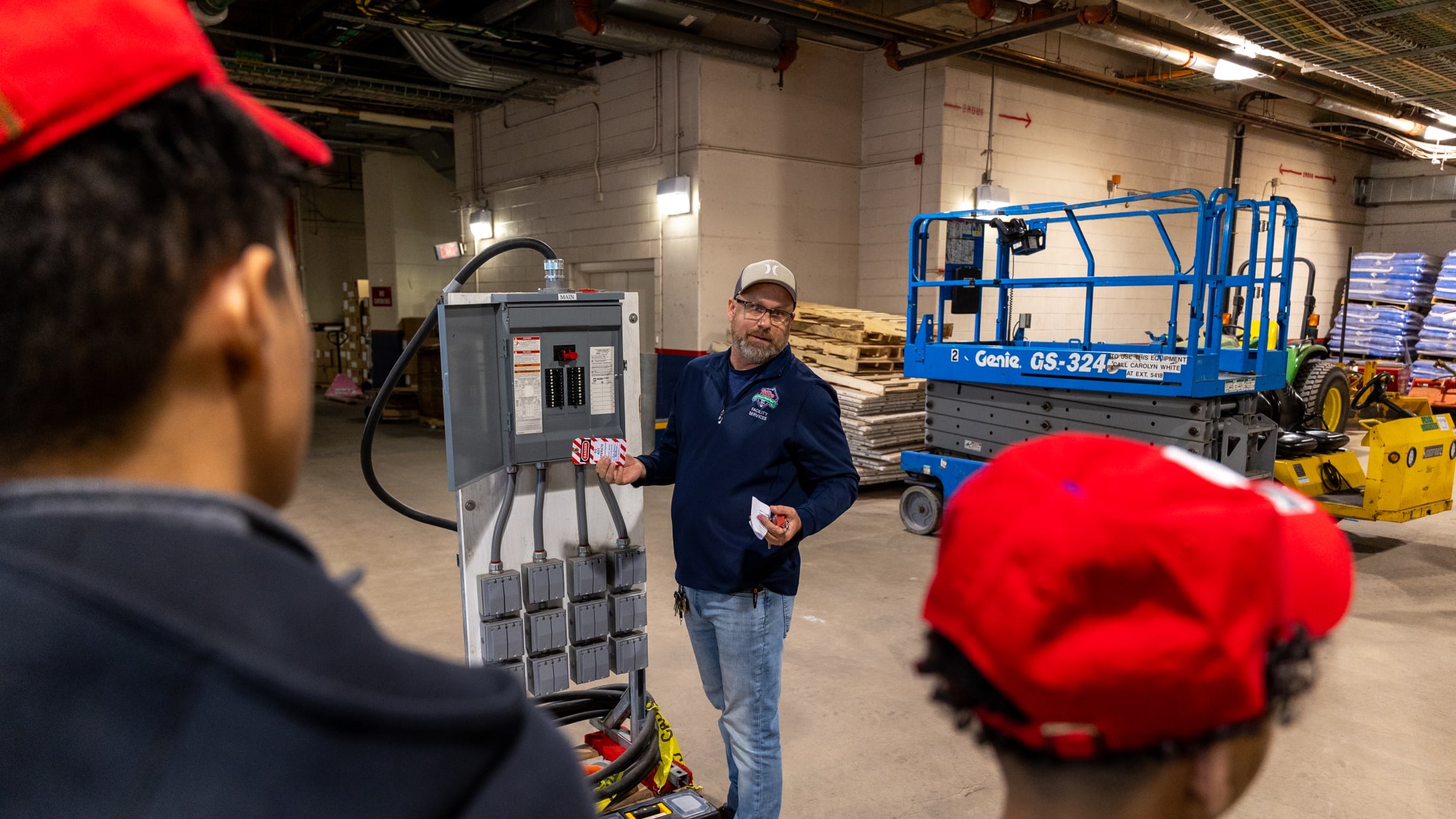 20240424_NEST-OVG Phillies Trade school event-11