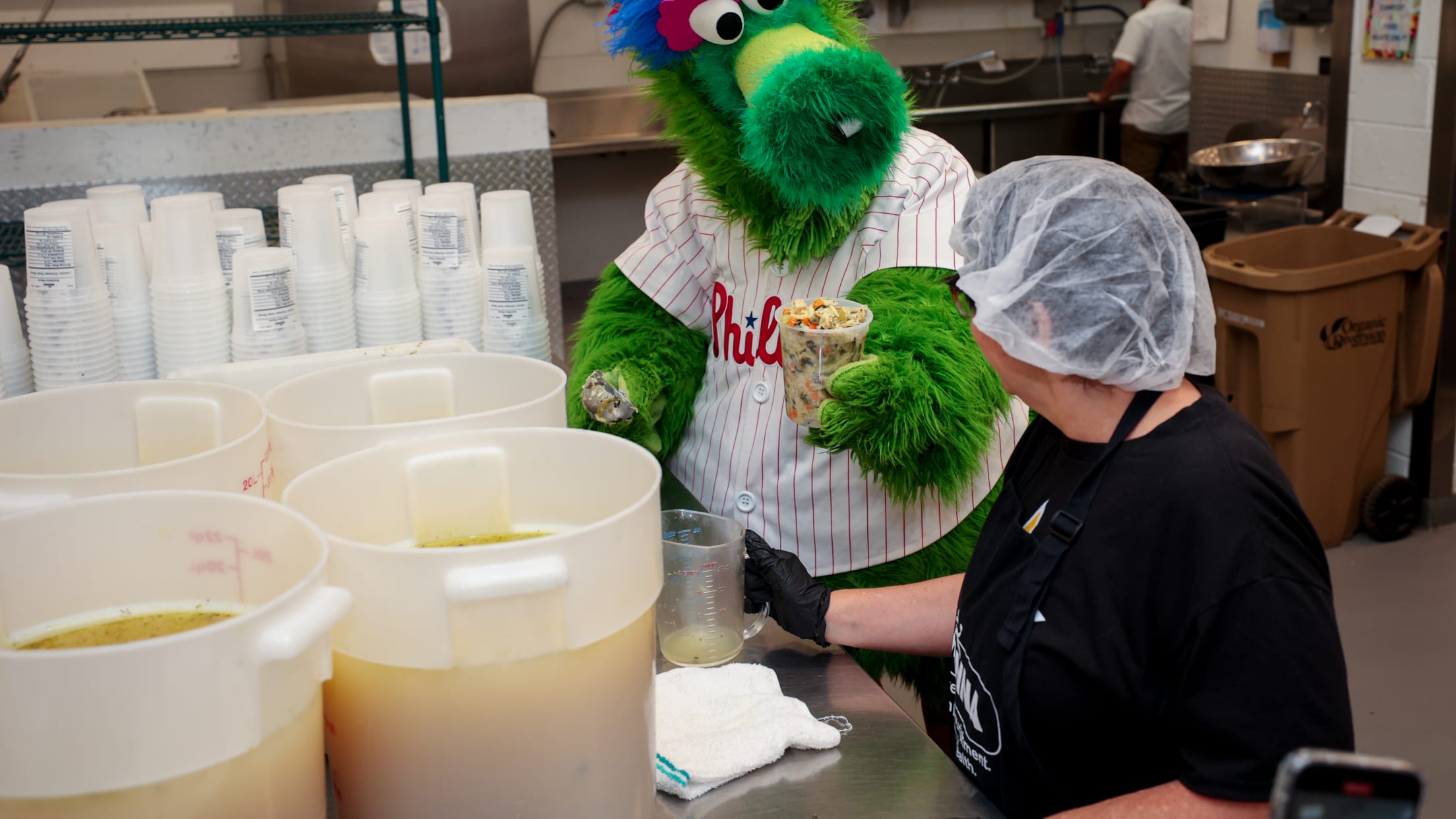 20240723_Manna Phillies Give Back-59