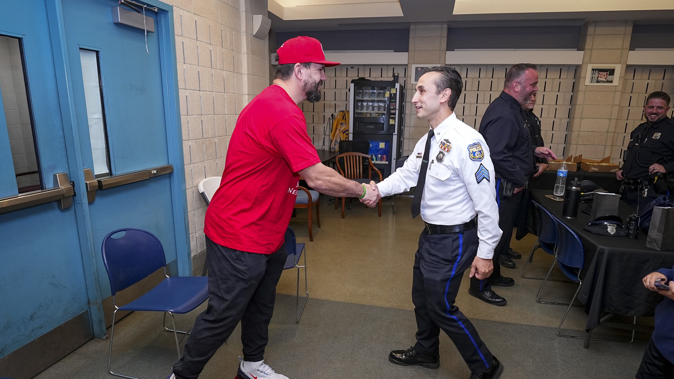 Schwarber_Neighborhood_Heroes13490