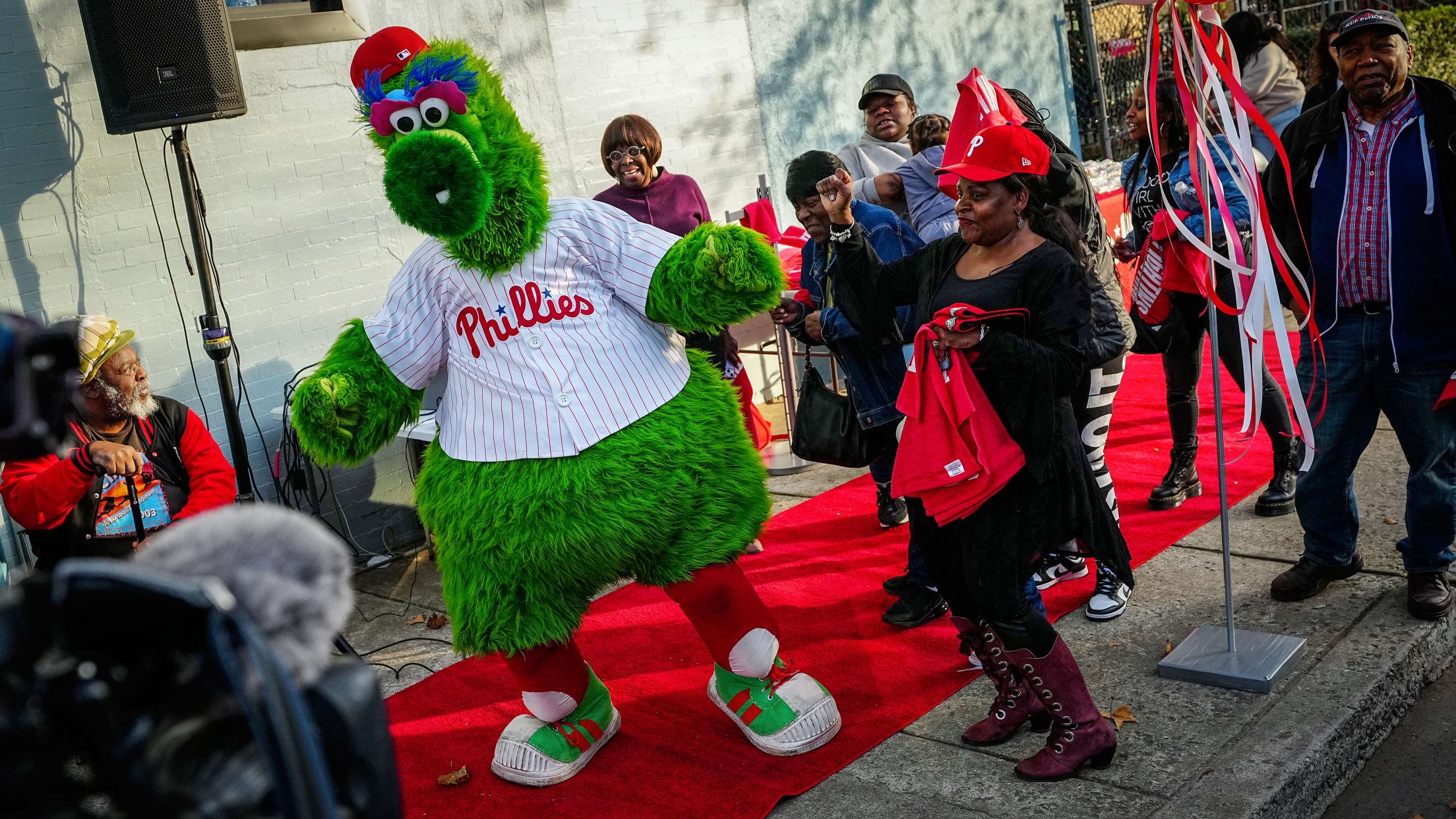 StrawberryMansionLCVan00728